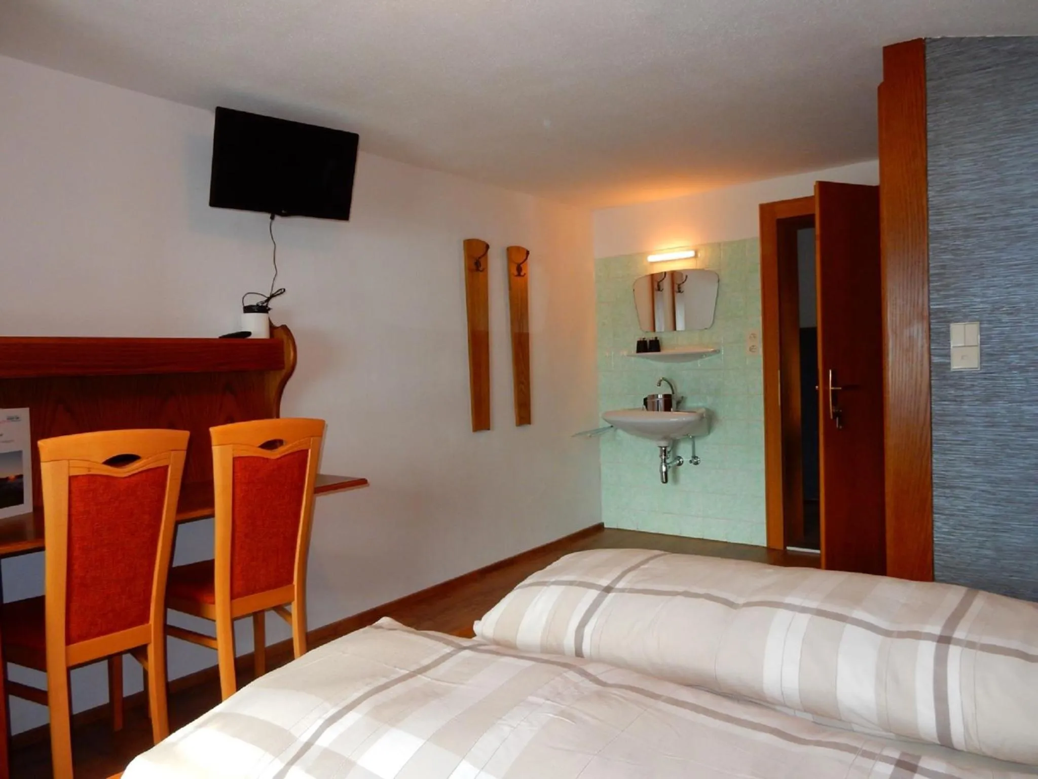 Bed in Pension zu Hause