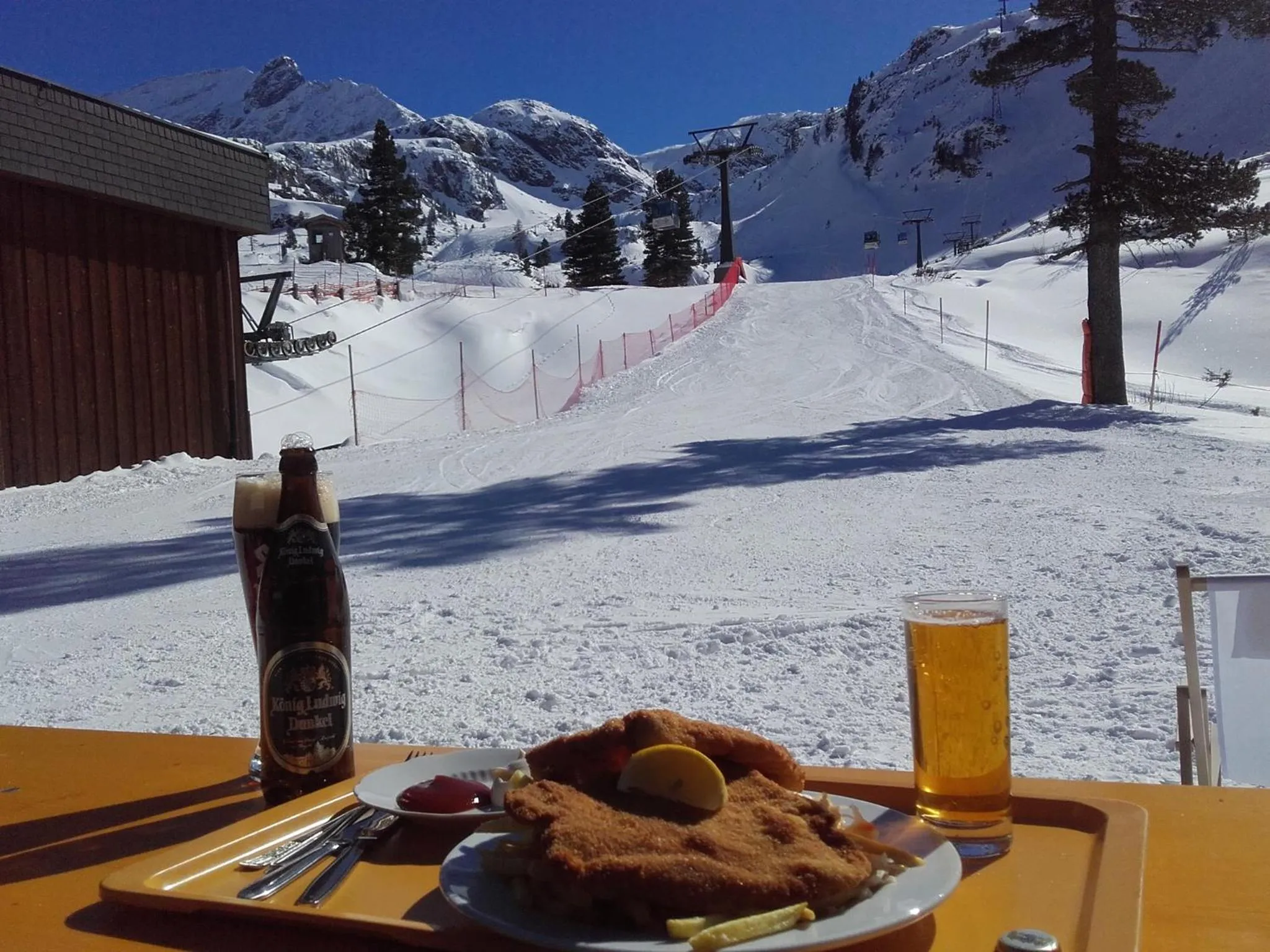 Restaurant/places to eat in Pension zu Hause