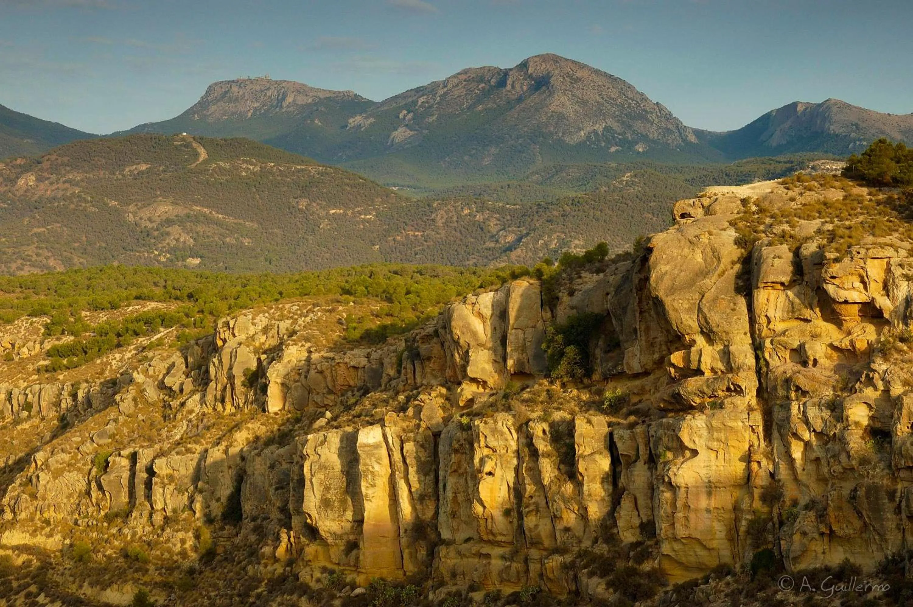 Hiking in Bajo El Cejo