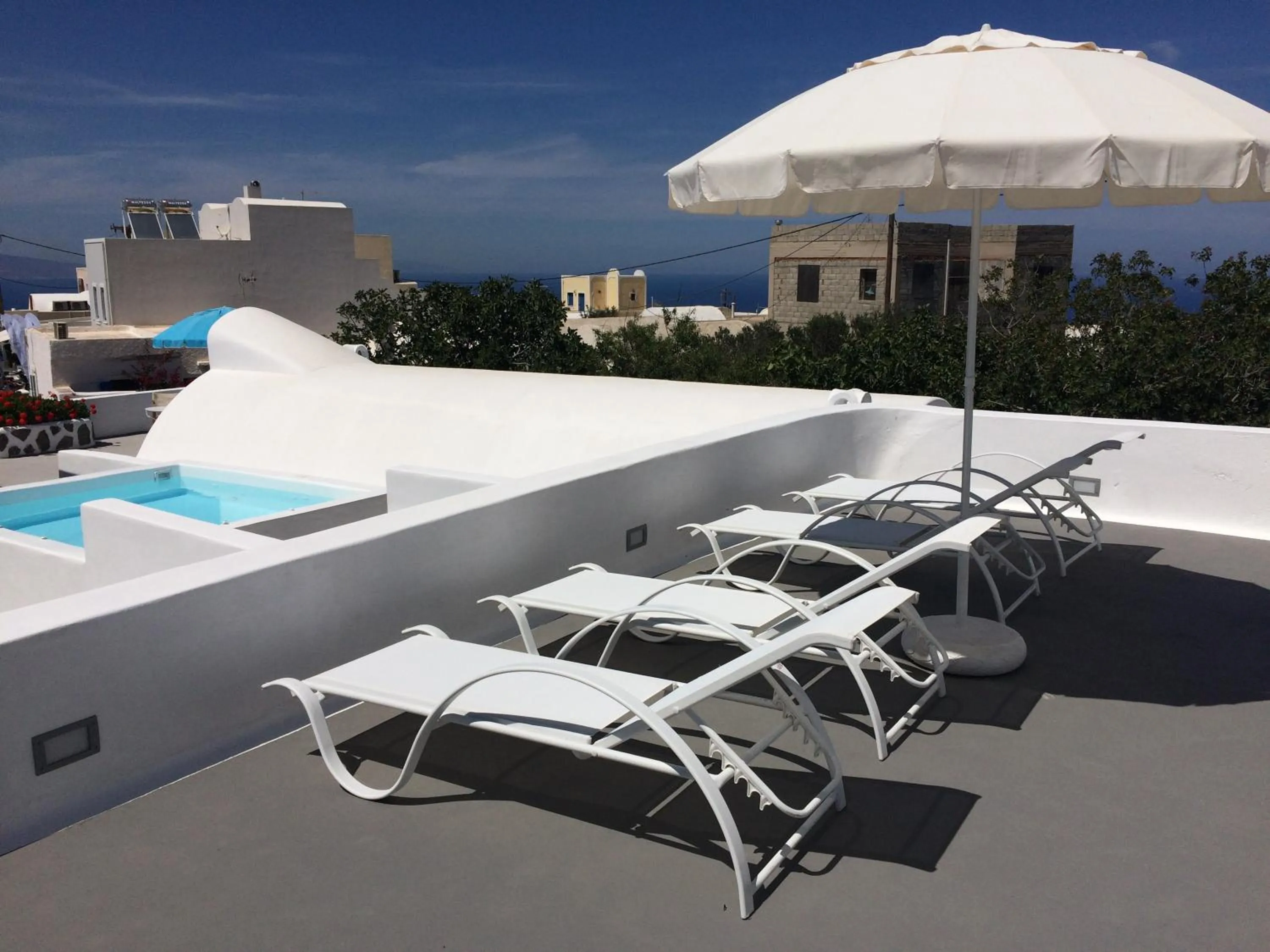 Balcony/Terrace in Ayoba Santorini