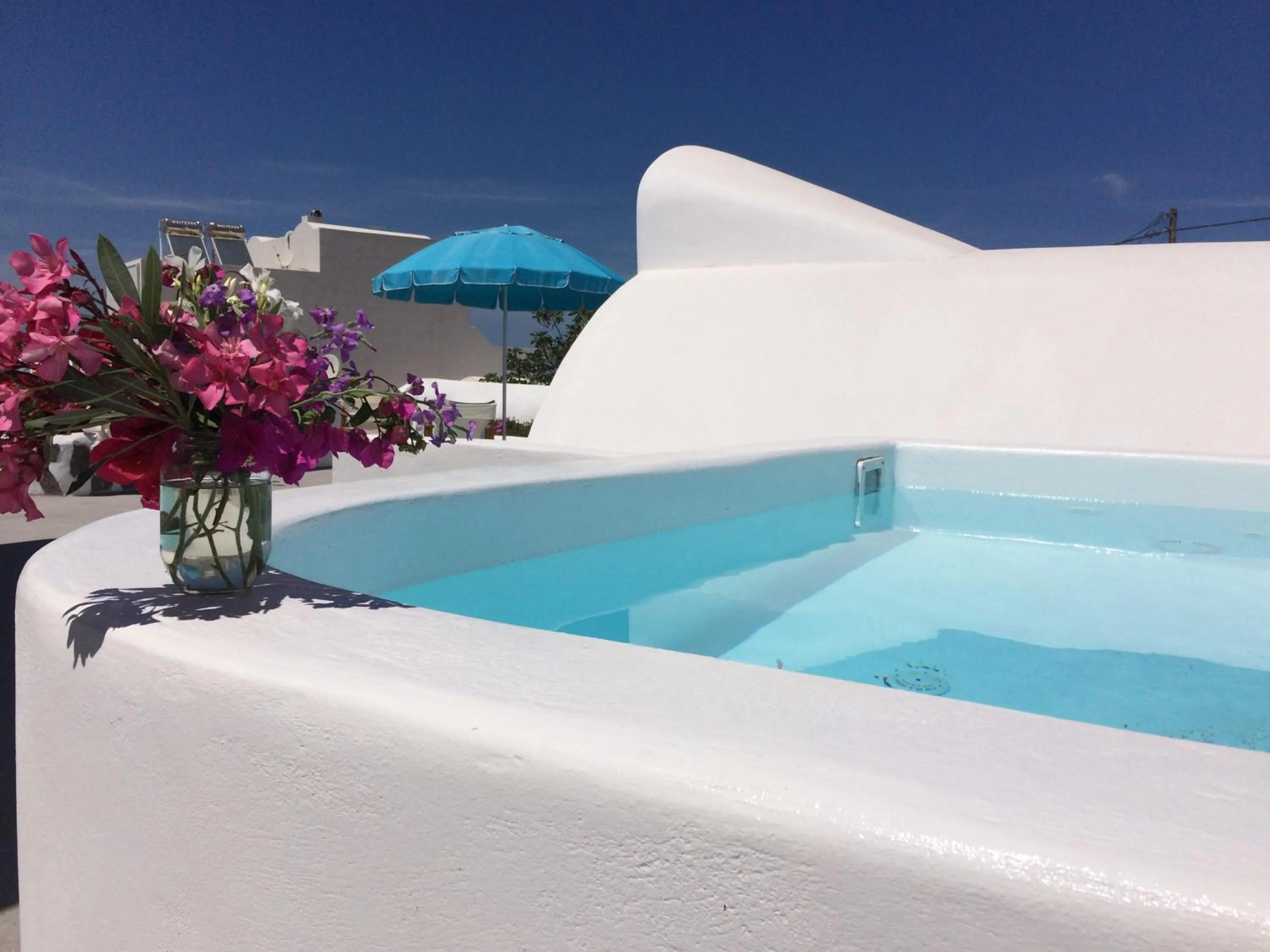 Balcony/Terrace in Ayoba Santorini