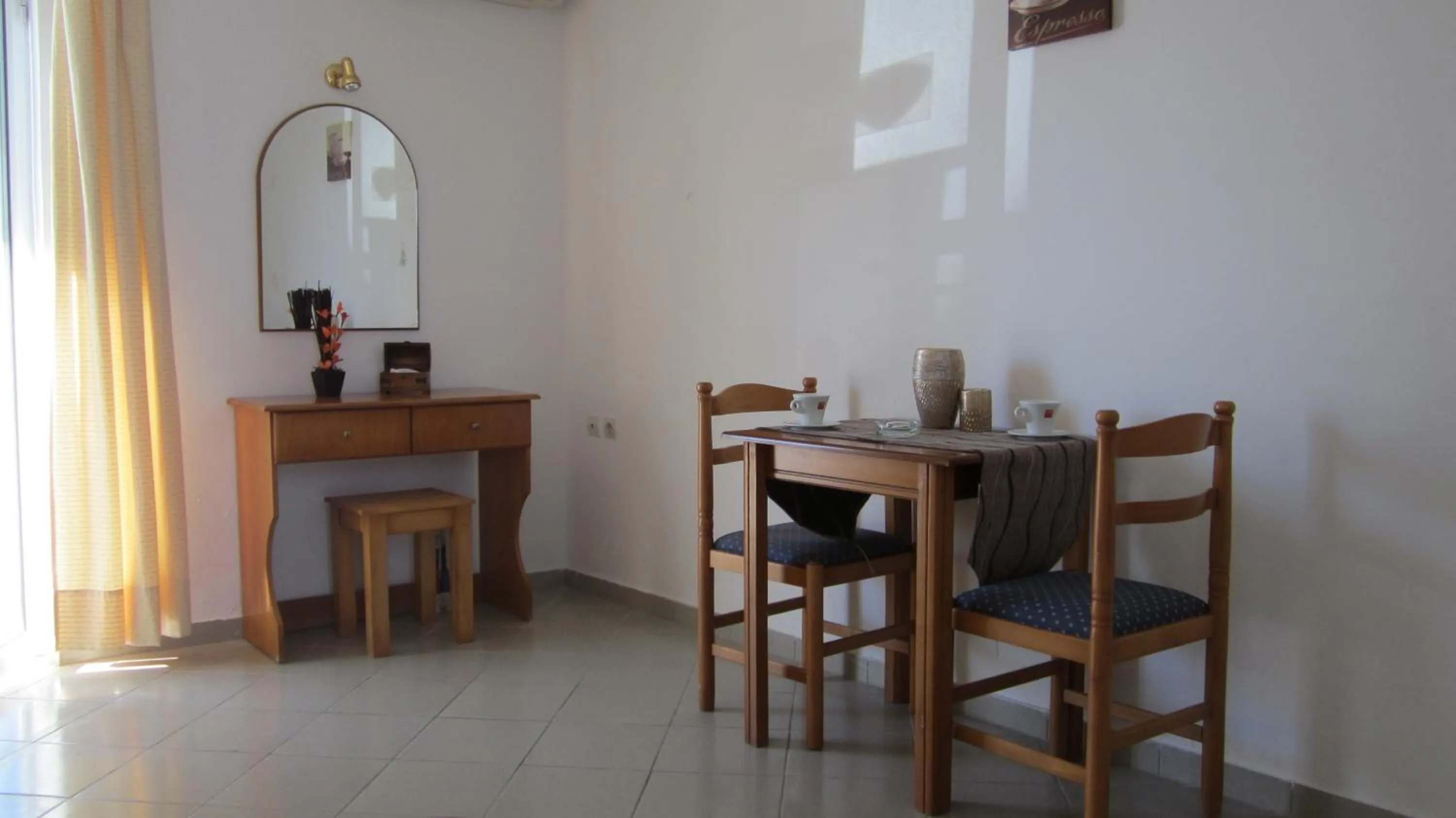 Dining area in Cavos Beach House