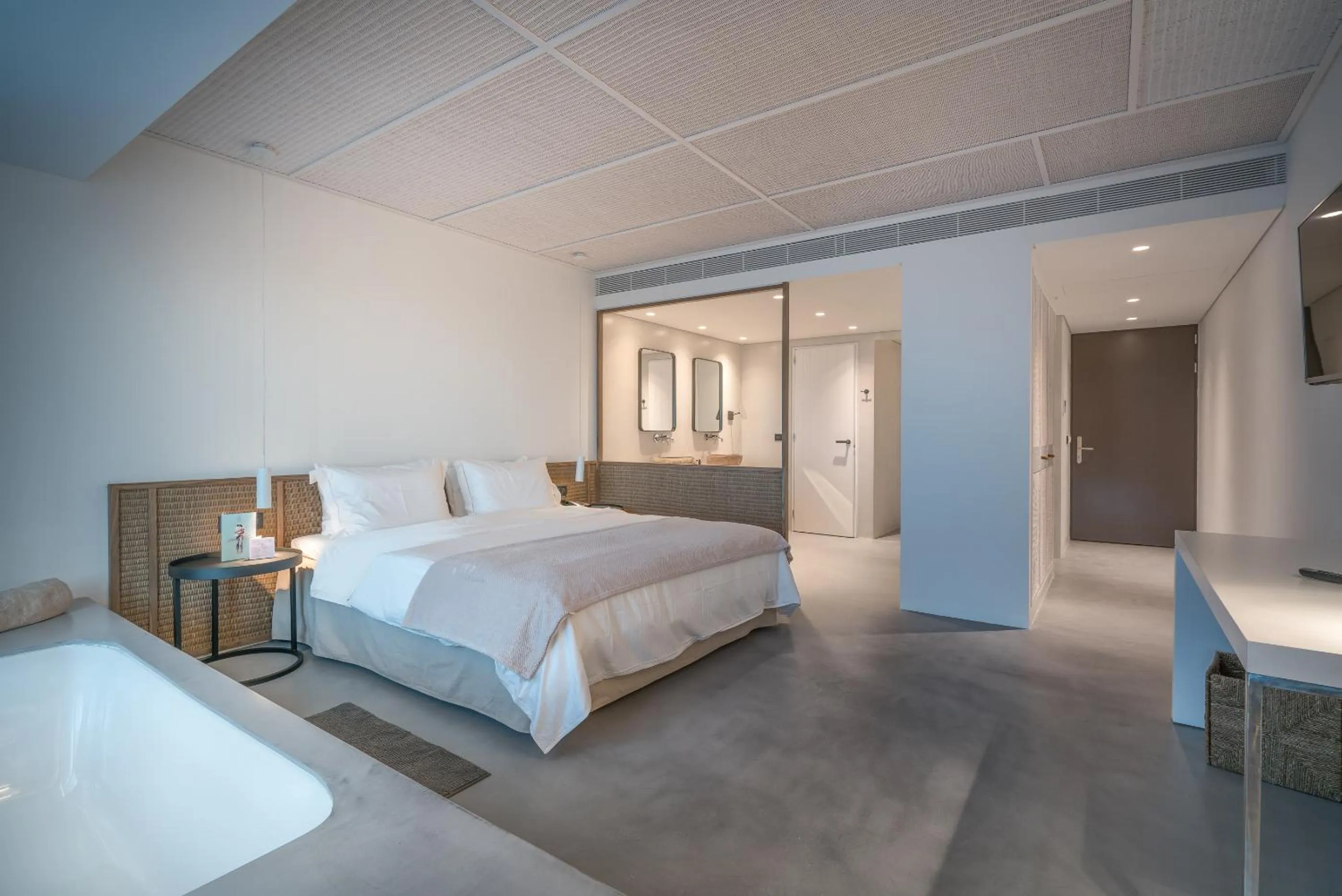 Photo of the whole room, Bed in Zante Maris Suites - Adults Only