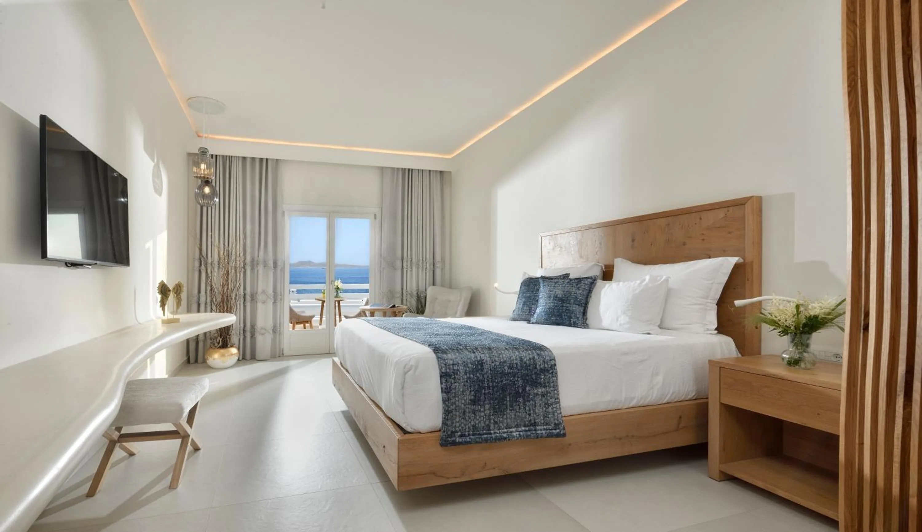 Bed in Anax Resort and Spa