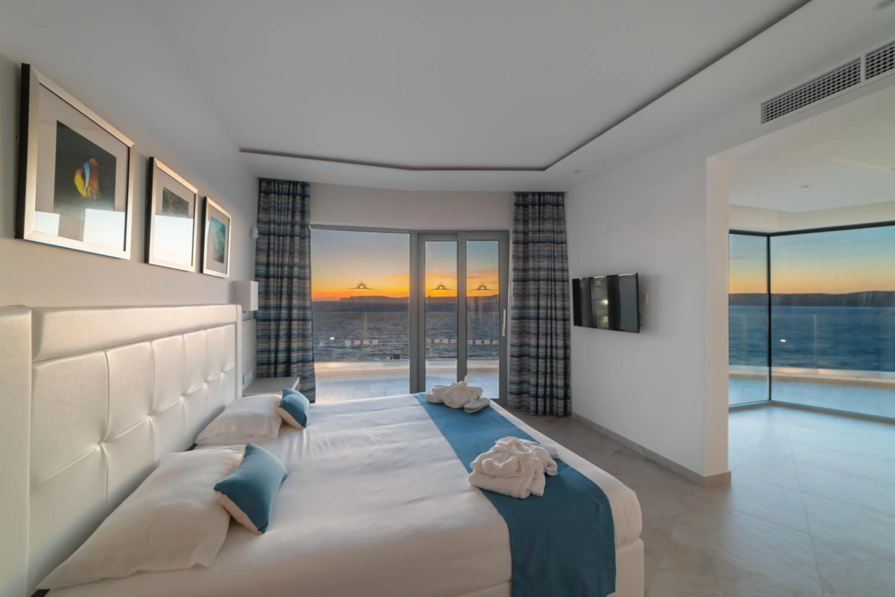Bedroom, Bed in Ramla Bay Resort