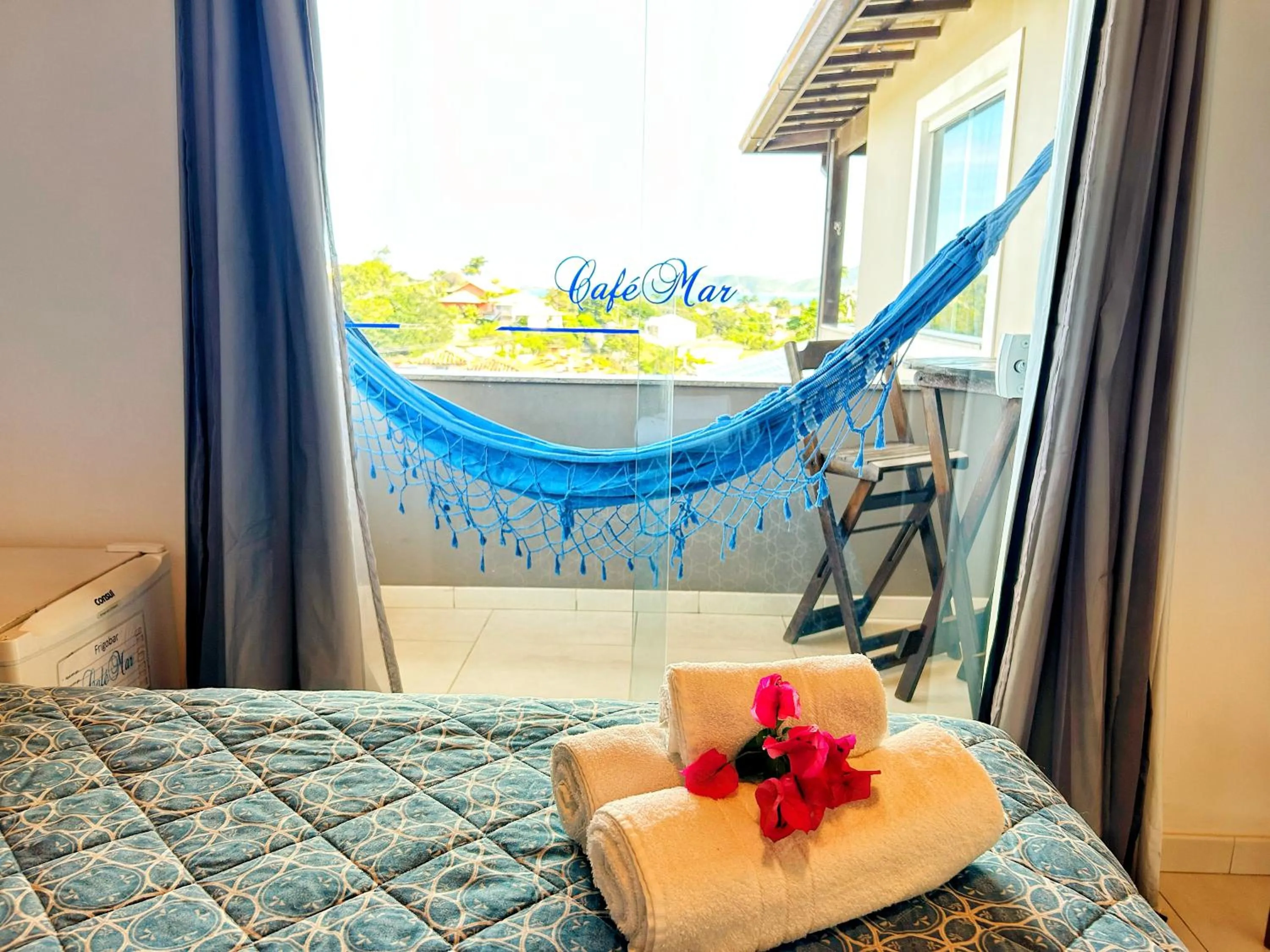 Balcony/Terrace, Bed in Pousada CafeMar Búzios