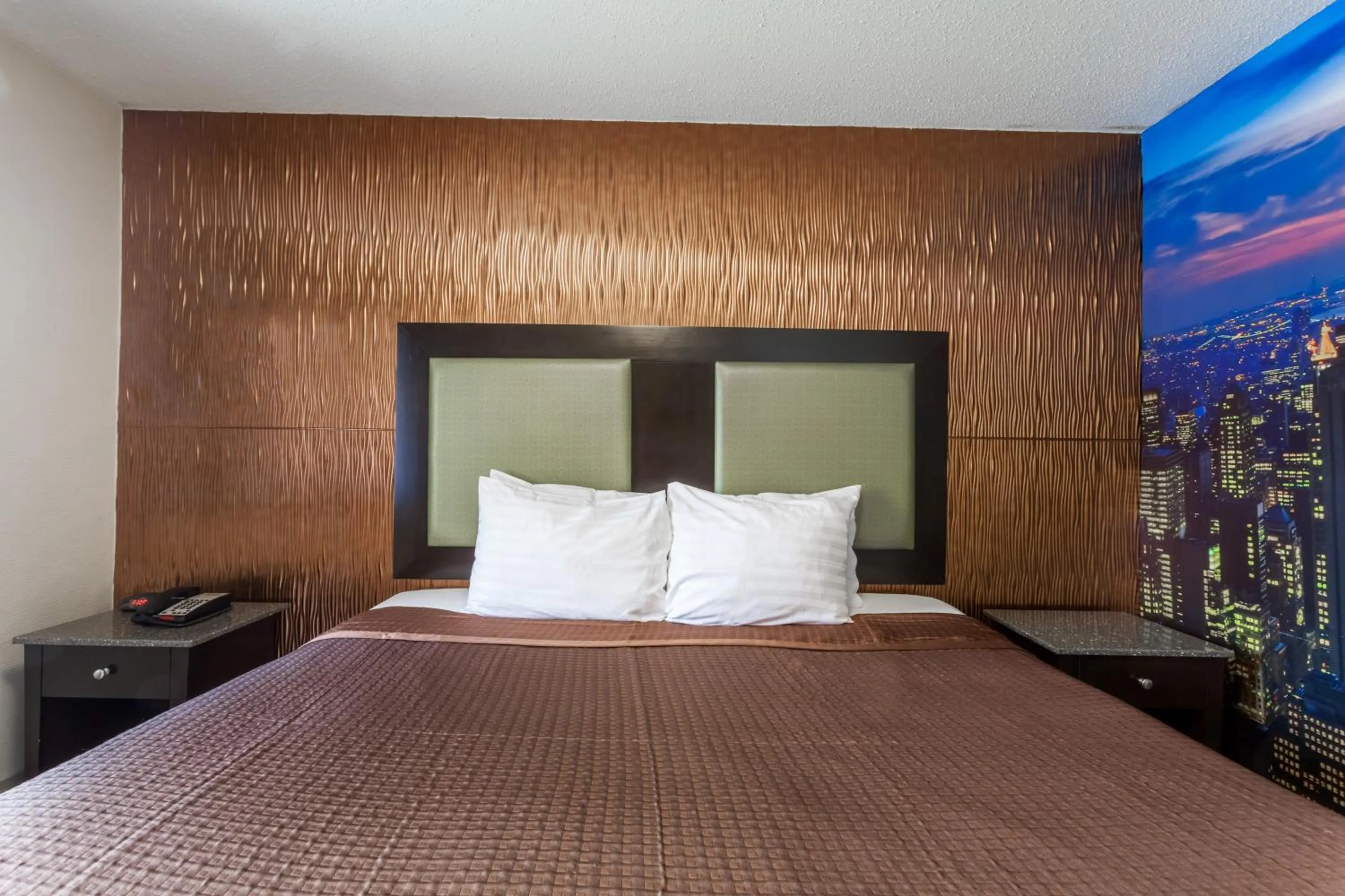 Bed in Travelodge by Wyndham South Hackensack