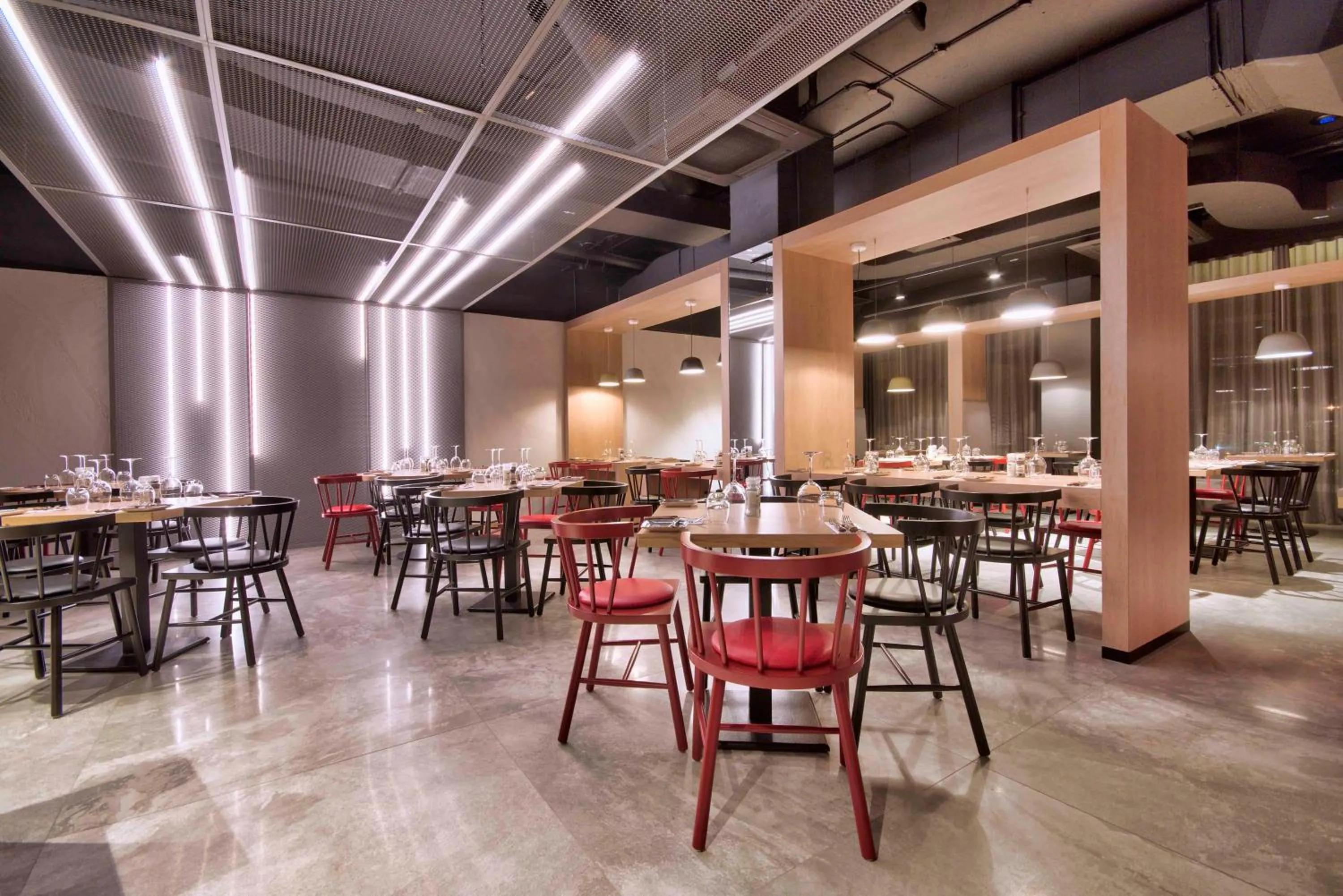 Food and drinks in DoubleTree by Hilton Malta