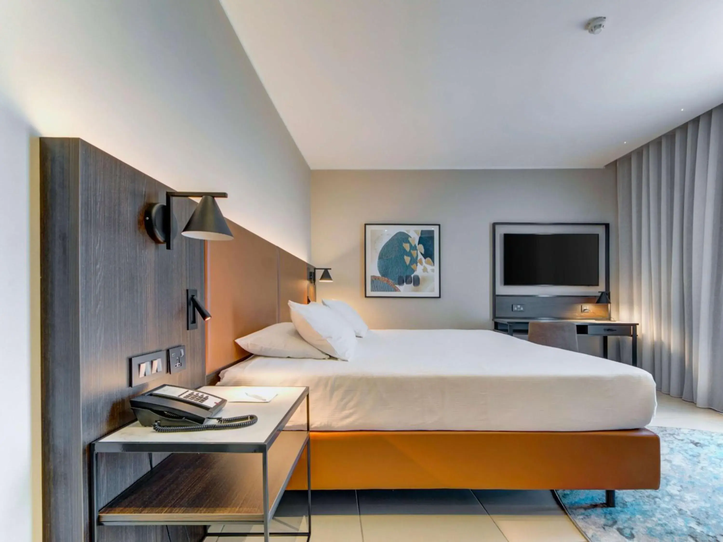 Queen Room in DoubleTree by Hilton Malta Queen Room in DoubleTree by Hilton Malta