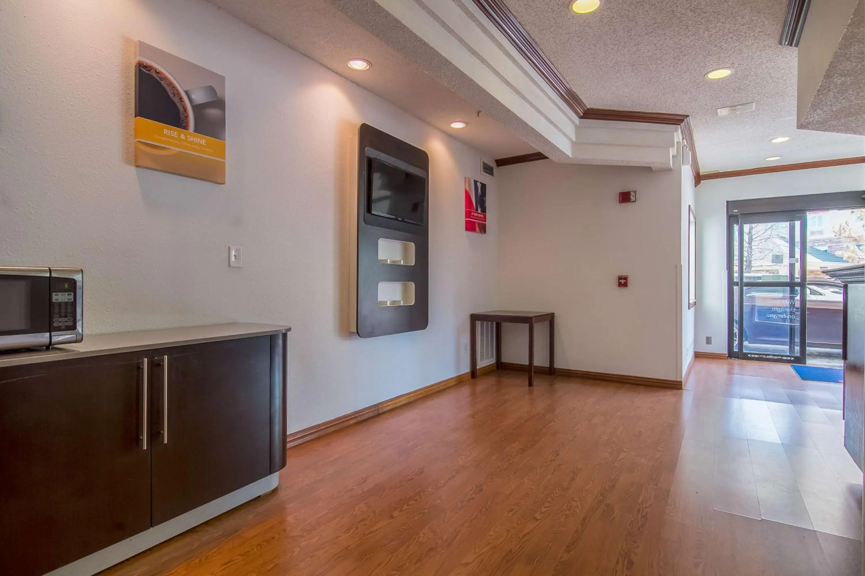 Restaurant/places to eat in Motel 6-Dallas, TX - North - Richardson