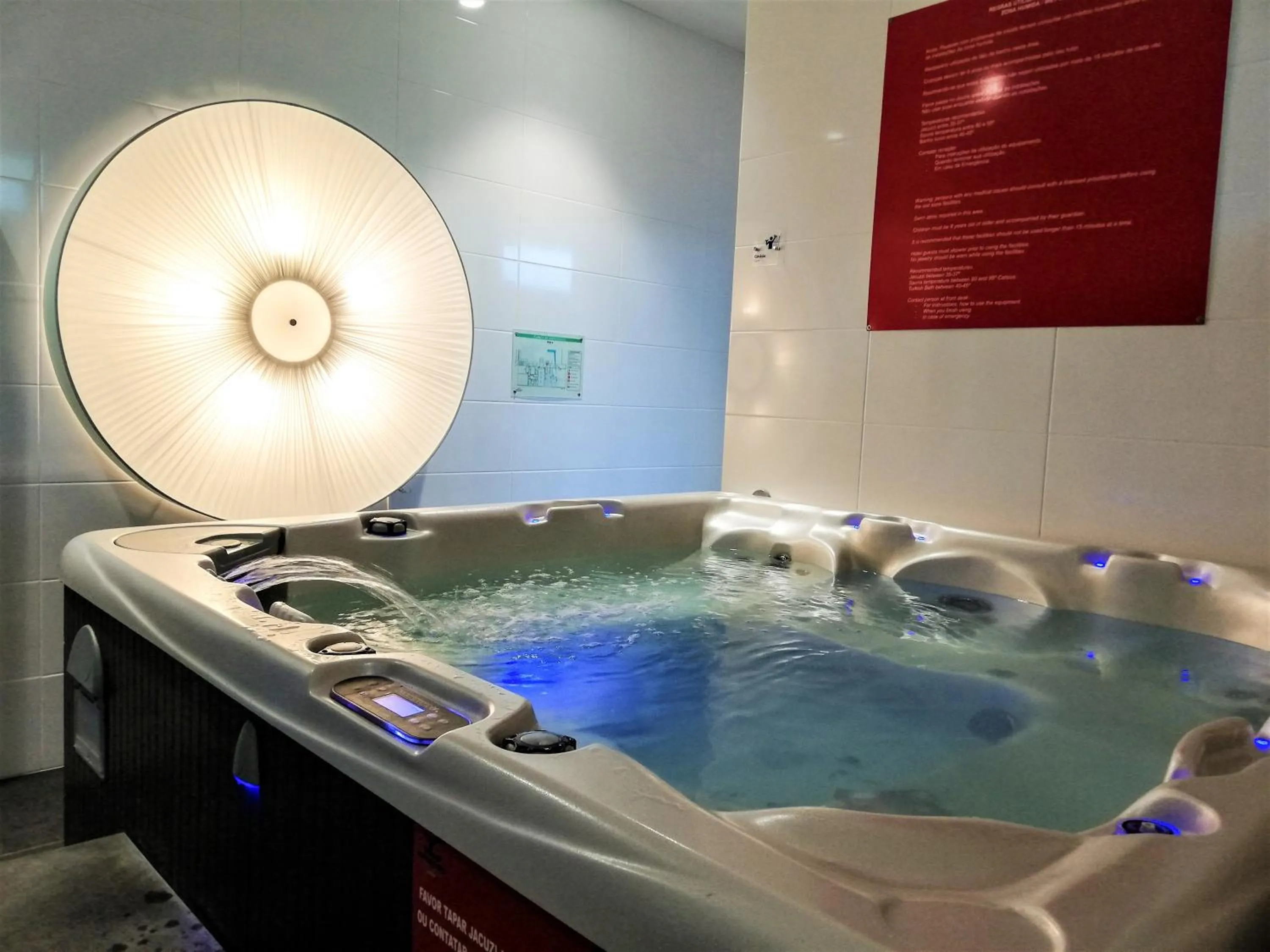 Hot Tub in Whalesbay Hotel Apartamentos