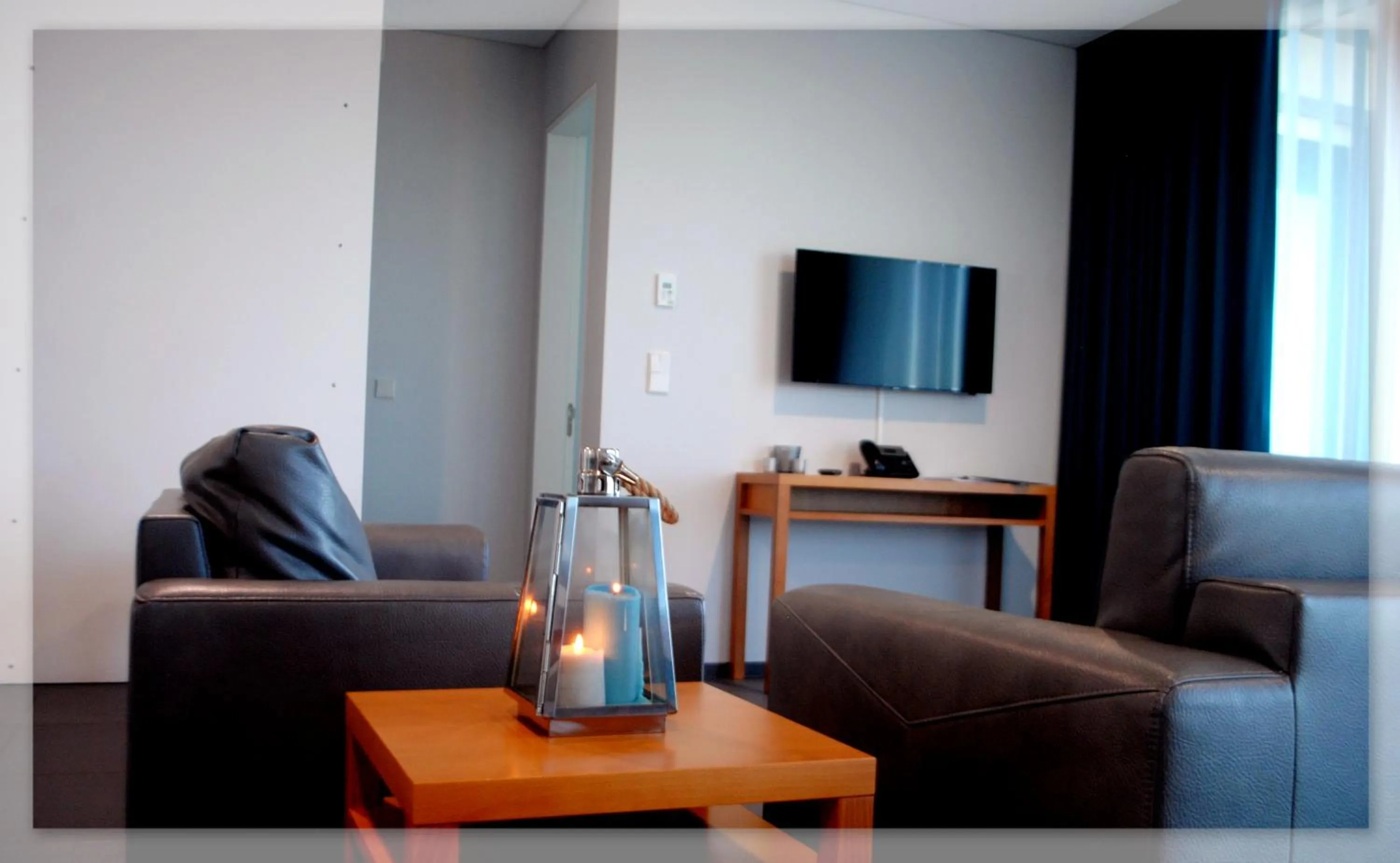 TV and multimedia in Whalesbay Hotel Apartamentos