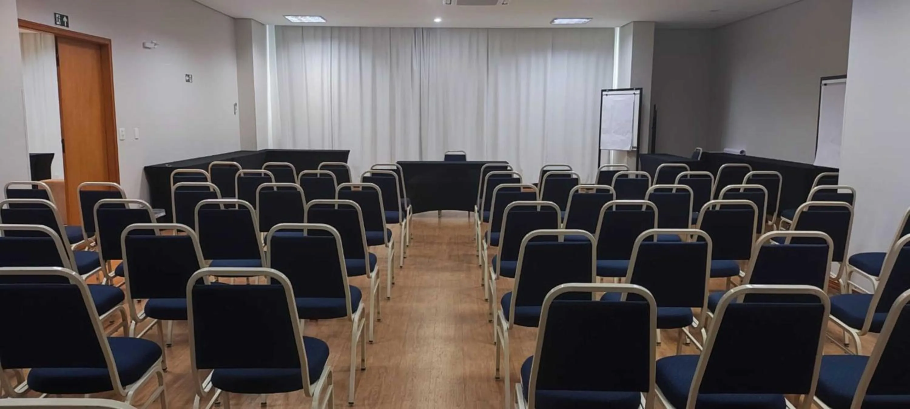 Meeting/conference room in Bristol Centro Civico Curitiba