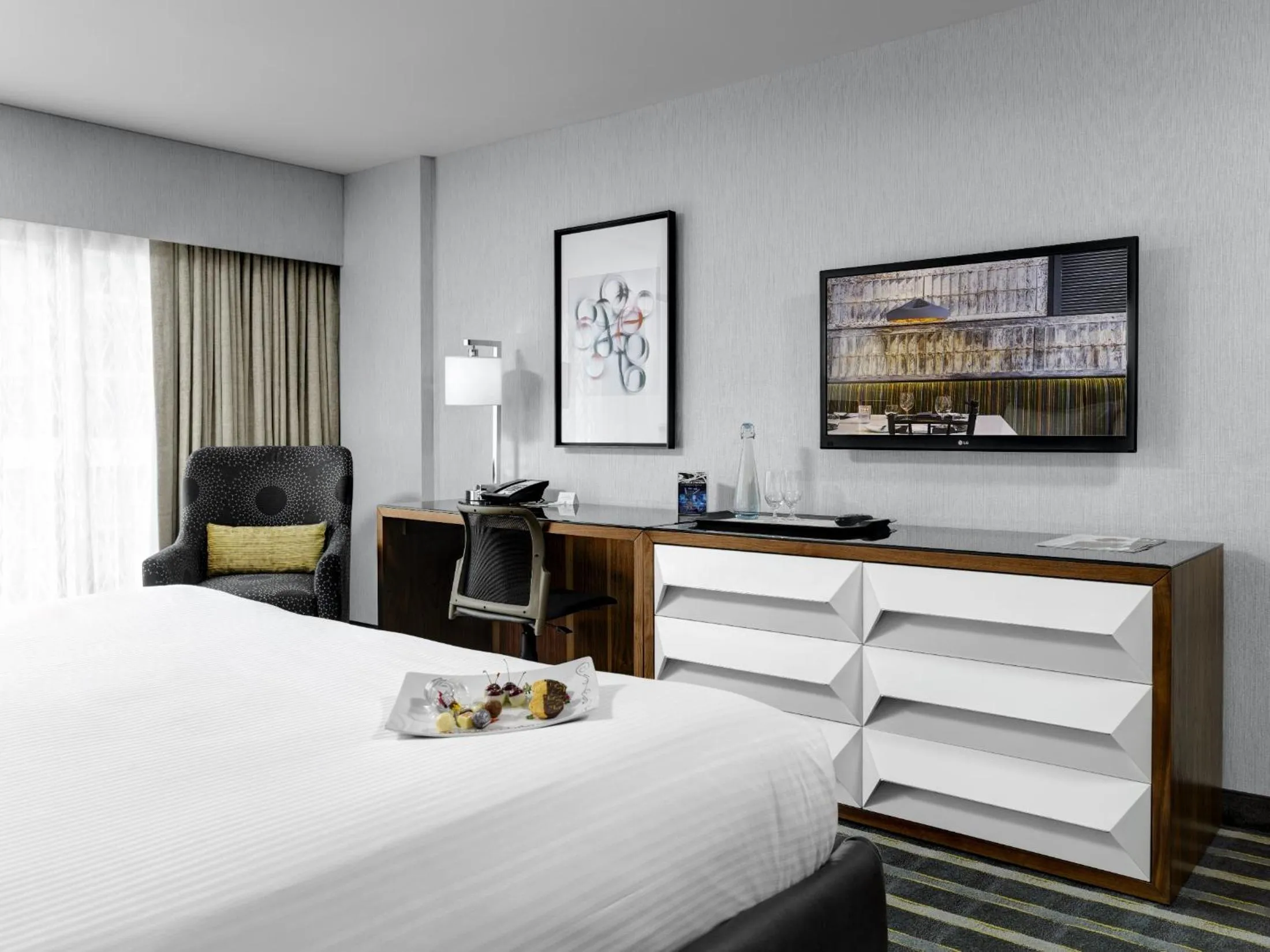 Bedroom, Bed in Hotel Arts