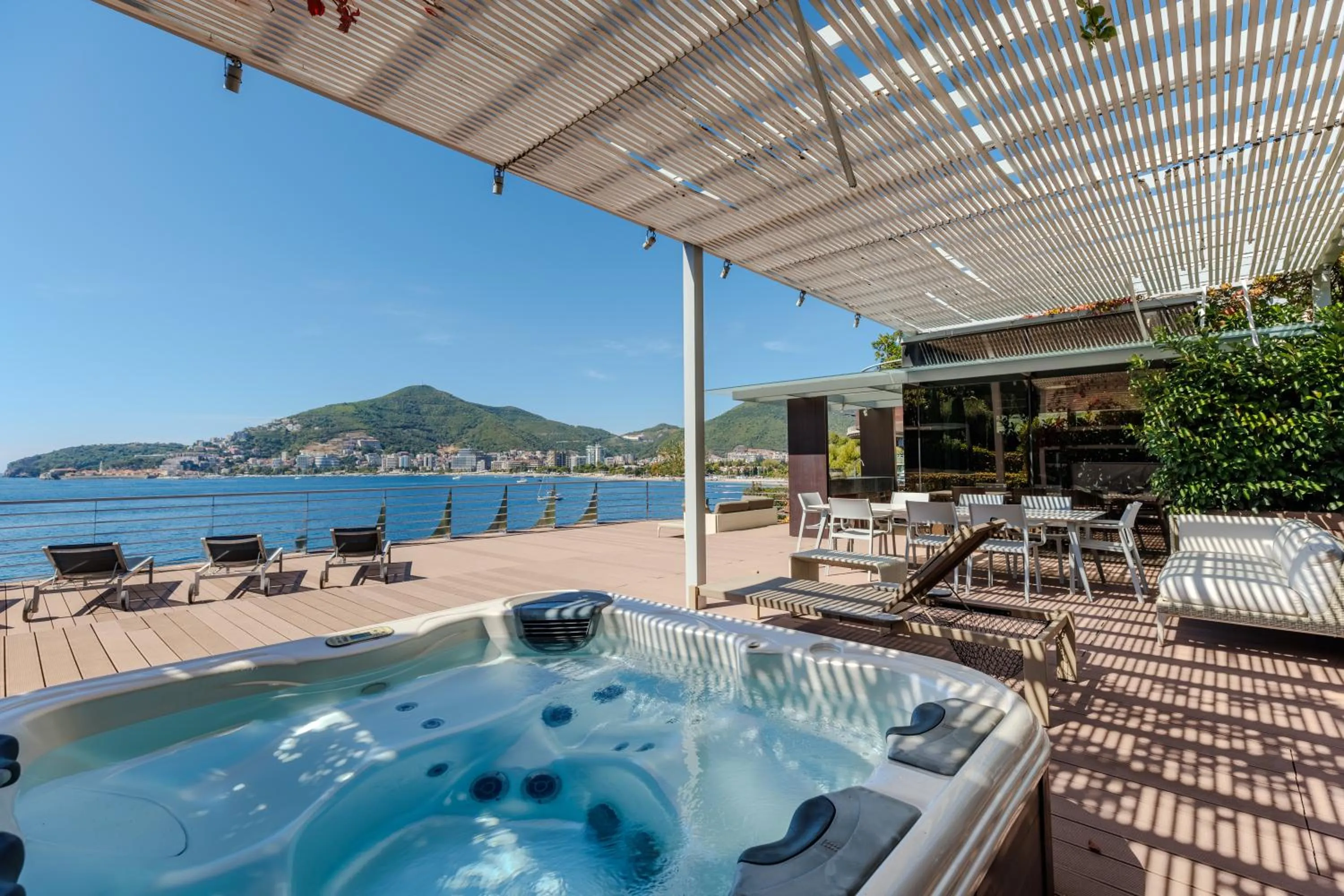 Patio in Dukley Hotel & Resort