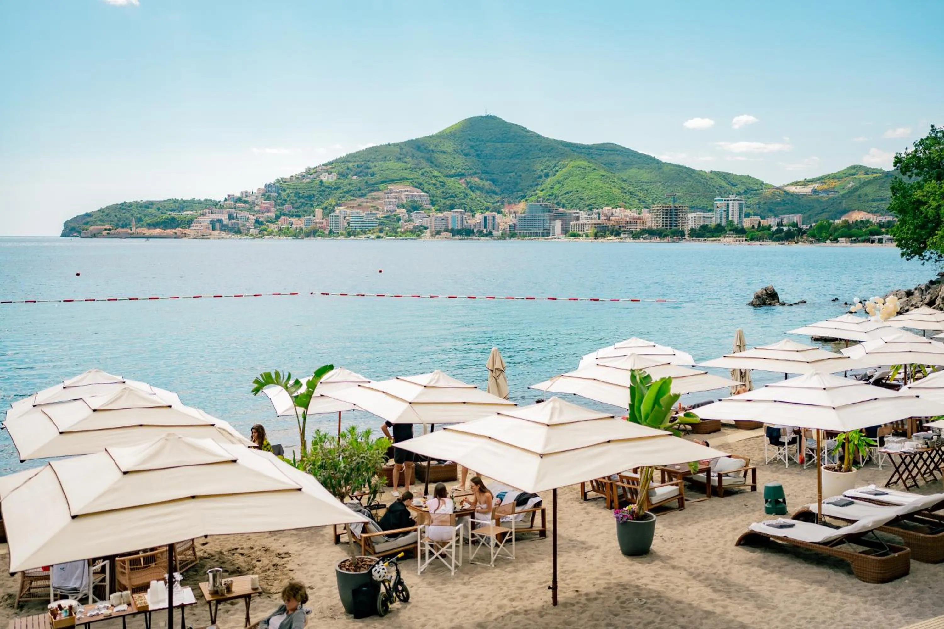 Restaurant/places to eat in Dukley Hotel & Resort