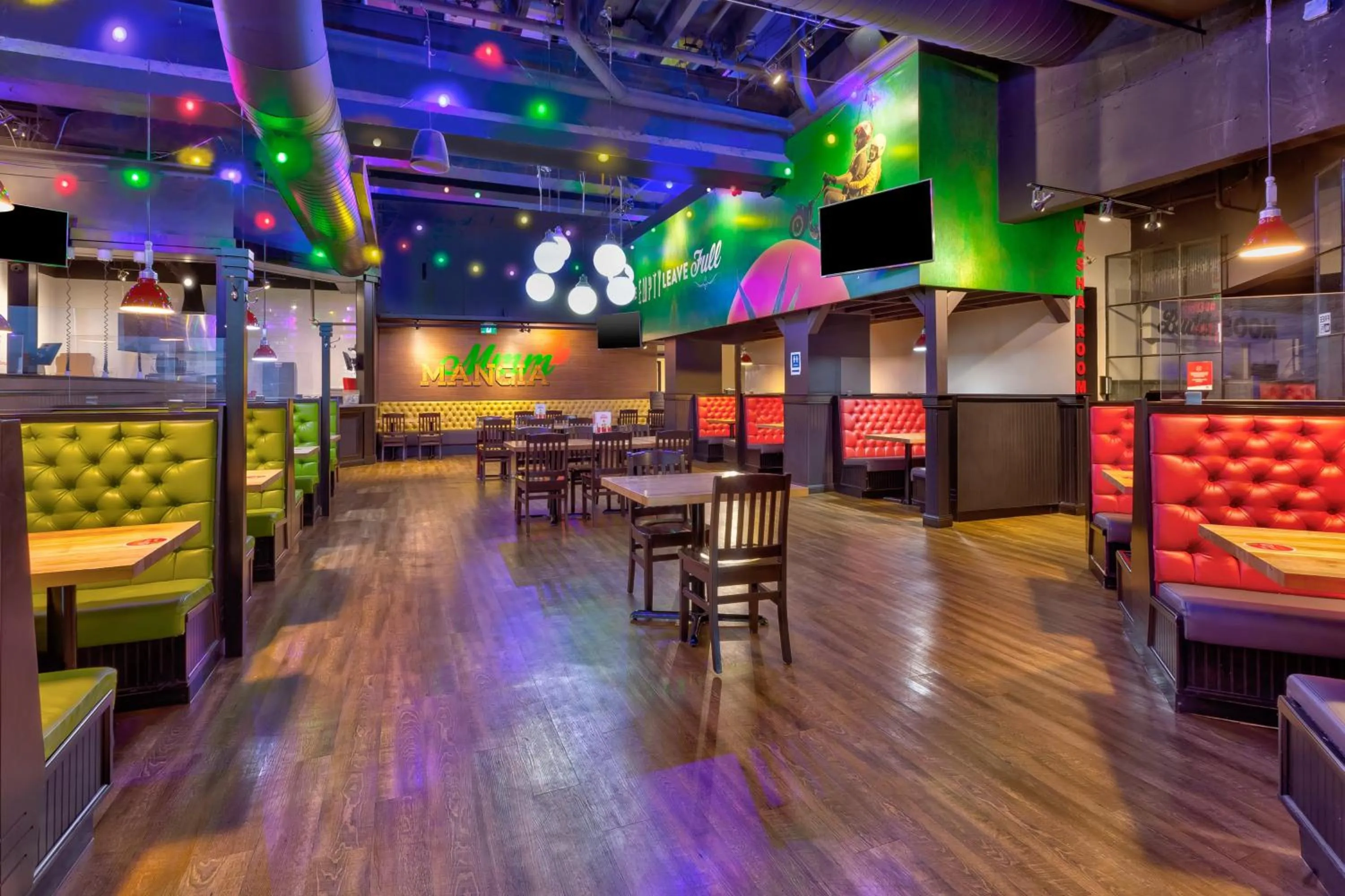 Restaurant/places to eat in Holiday Inn St Johns by IHG