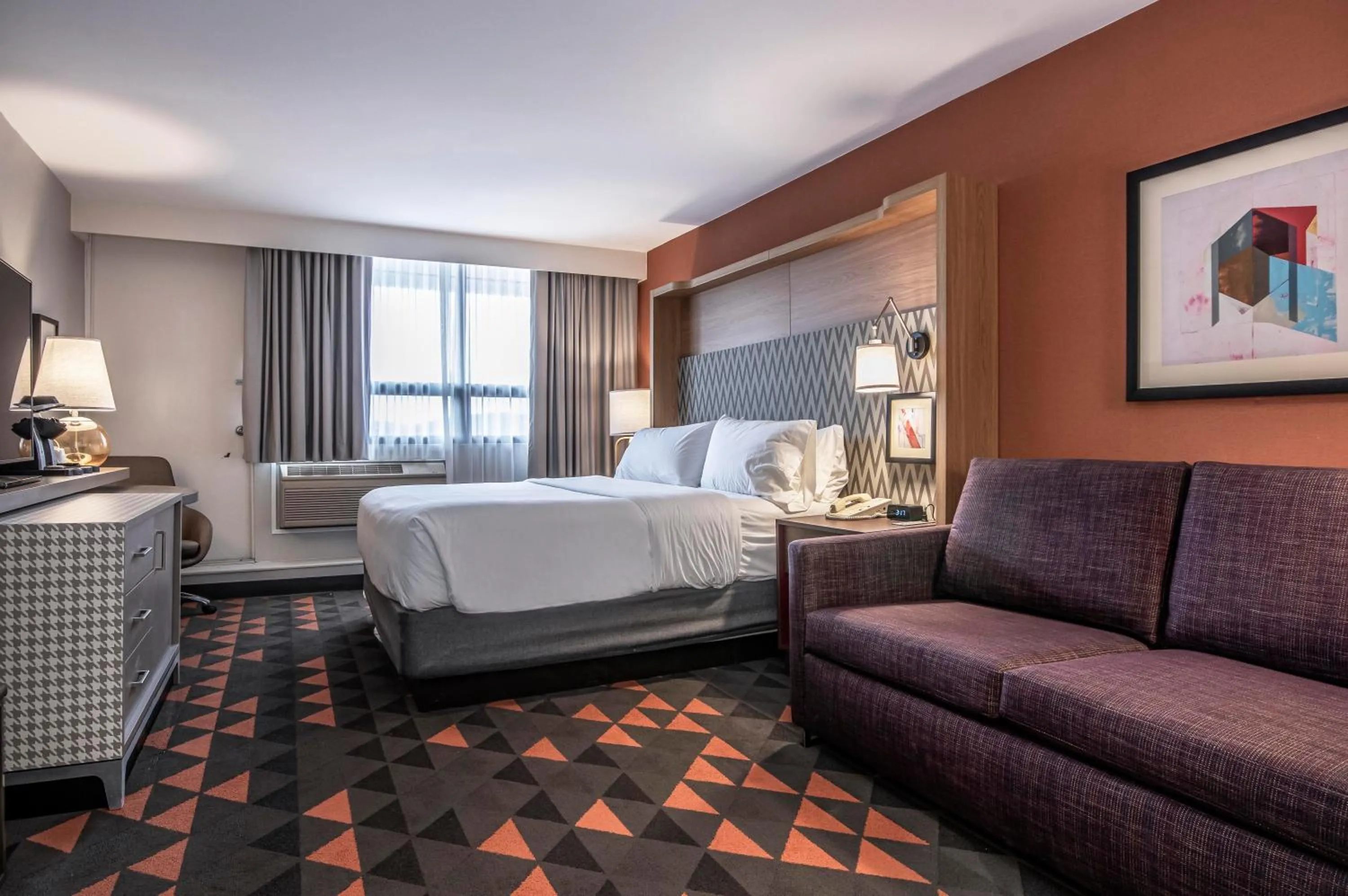 Photo of the whole room, Bed in Holiday Inn St Johns by IHG