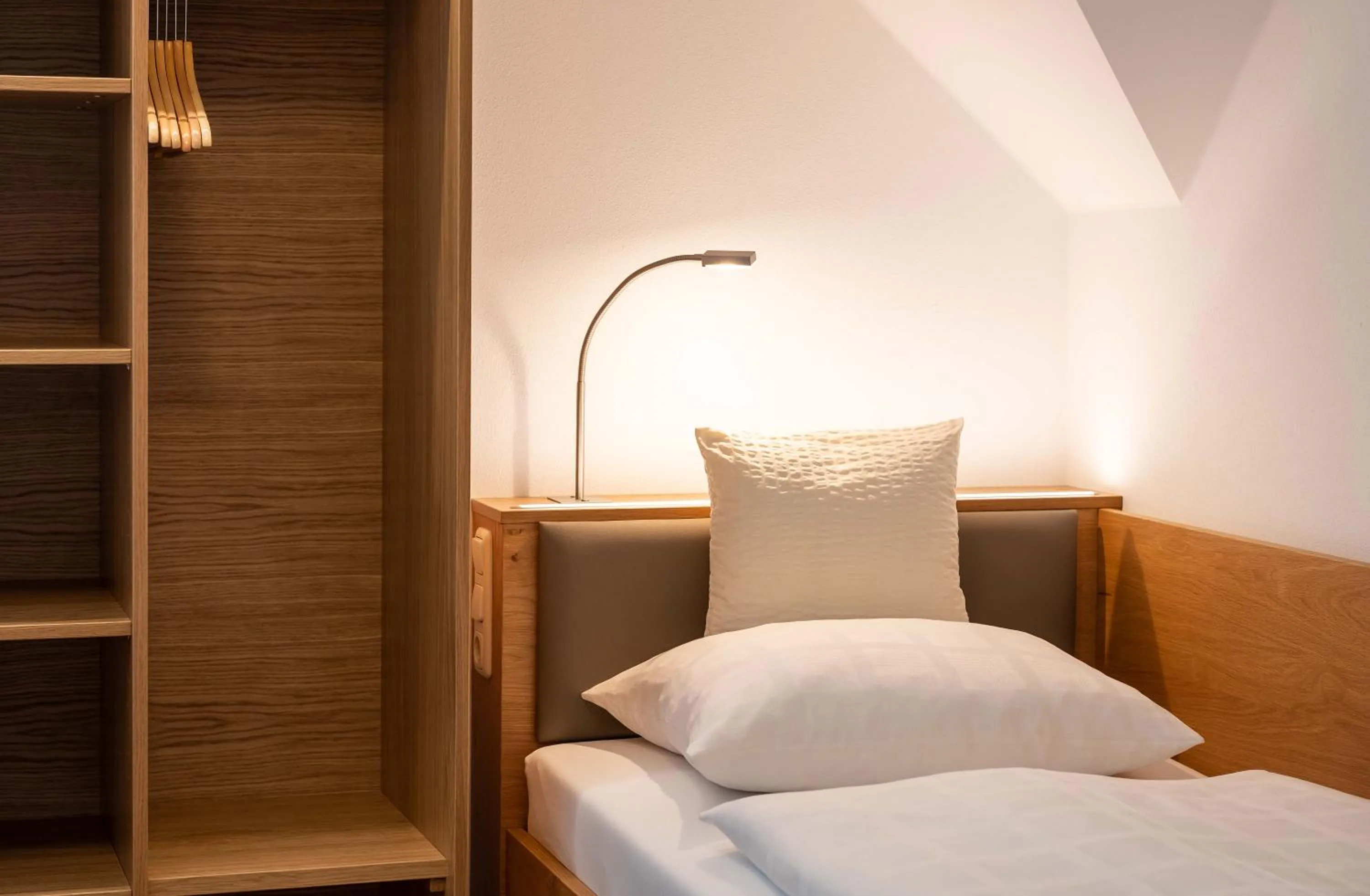 Bed in Hotel Gasthof Rosenwirt