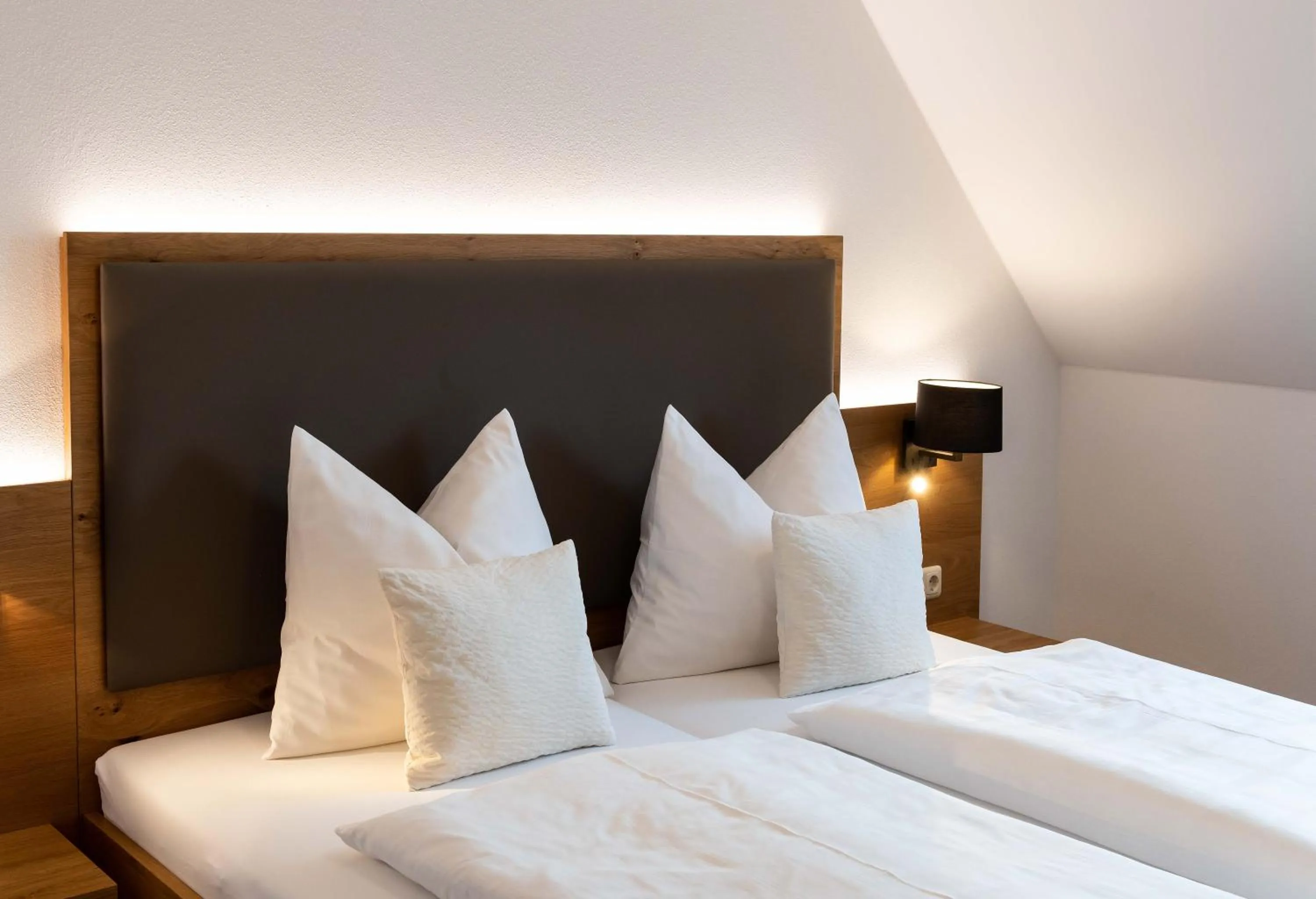 Bed in Hotel Gasthof Rosenwirt