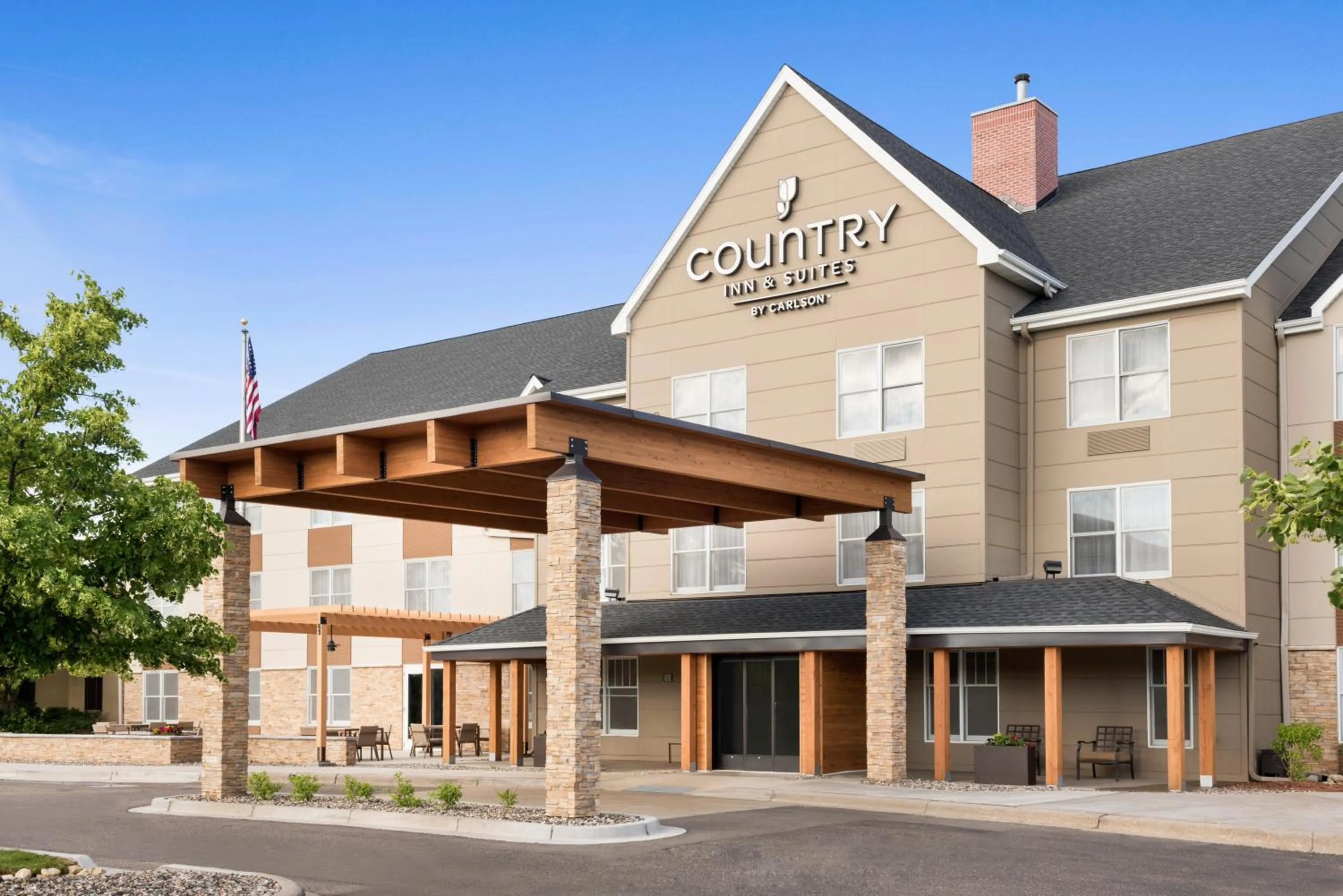 Facade/entrance in Country Inn & Suites by Radisson, Minneapolis West, MN