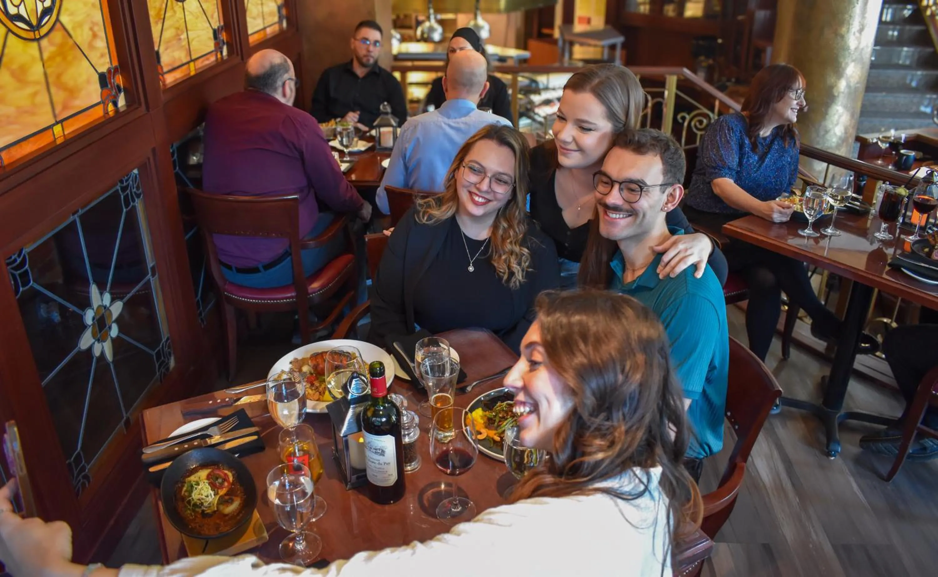 Restaurant/places to eat in Hôtel Palace Royal Centre-Ville Québec par JARO