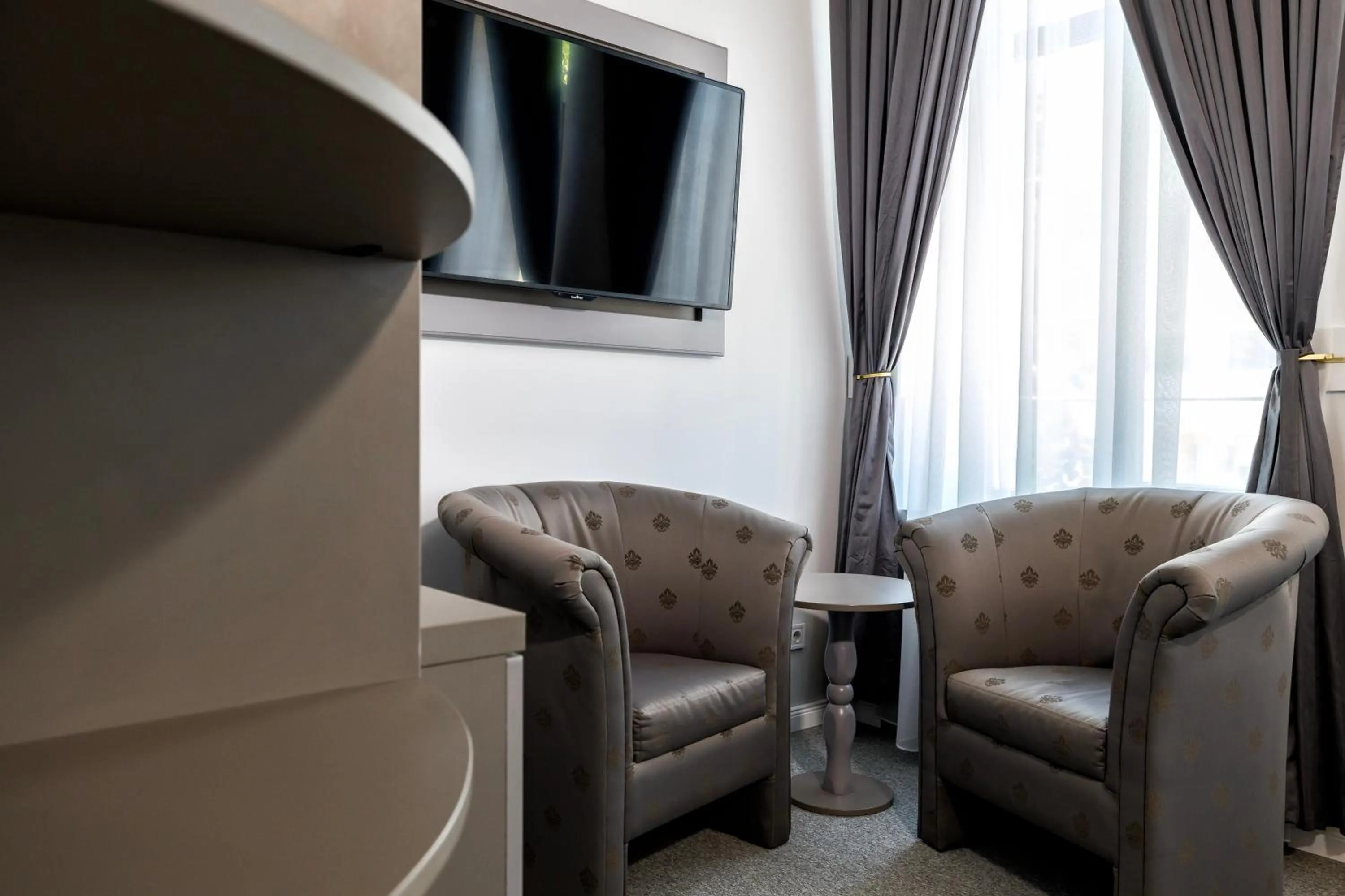 TV and multimedia in La Strada Boutique Villa