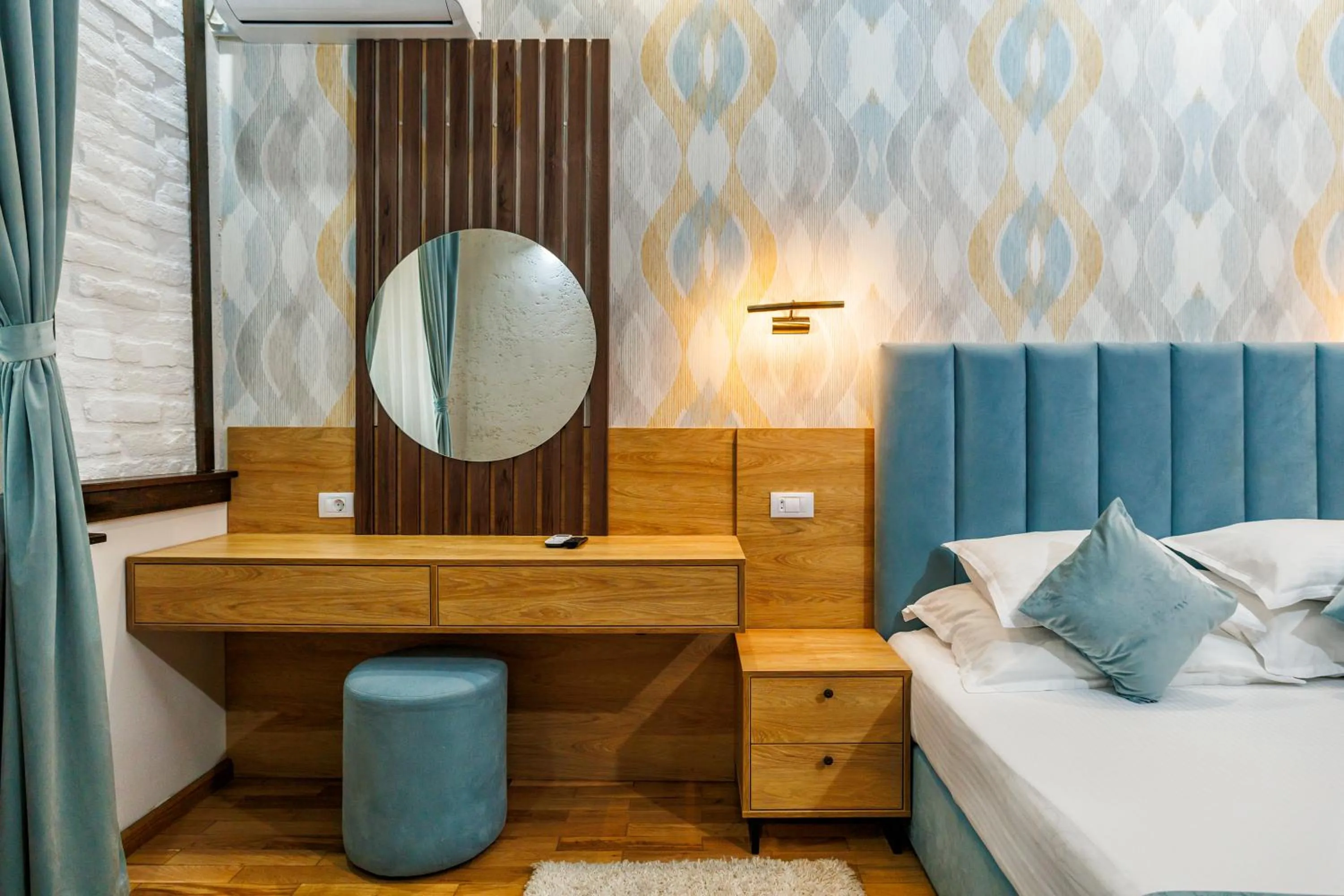 Photo of the whole room, Bed in La Strada Boutique Villa