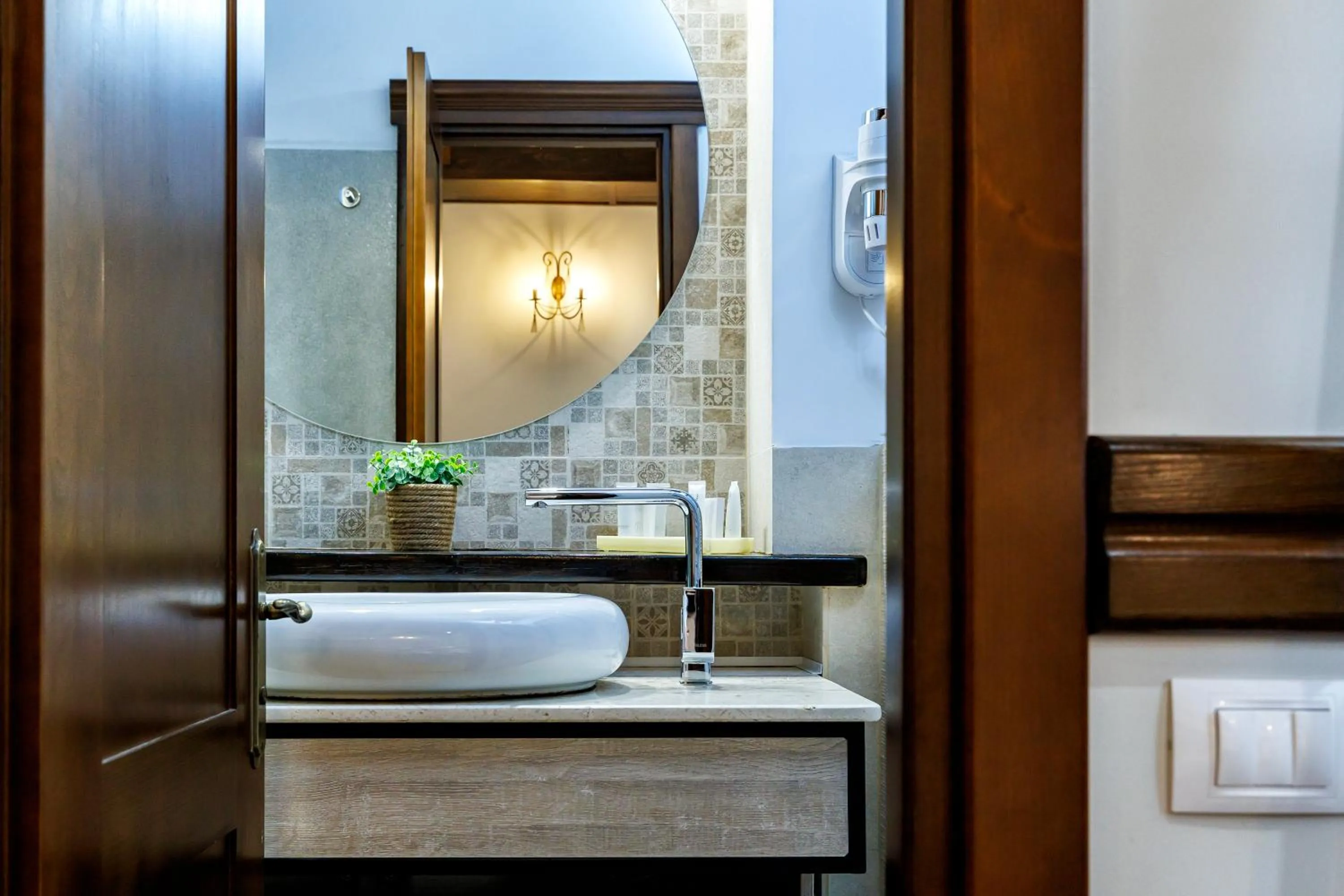 Bathroom in La Strada Boutique Villa