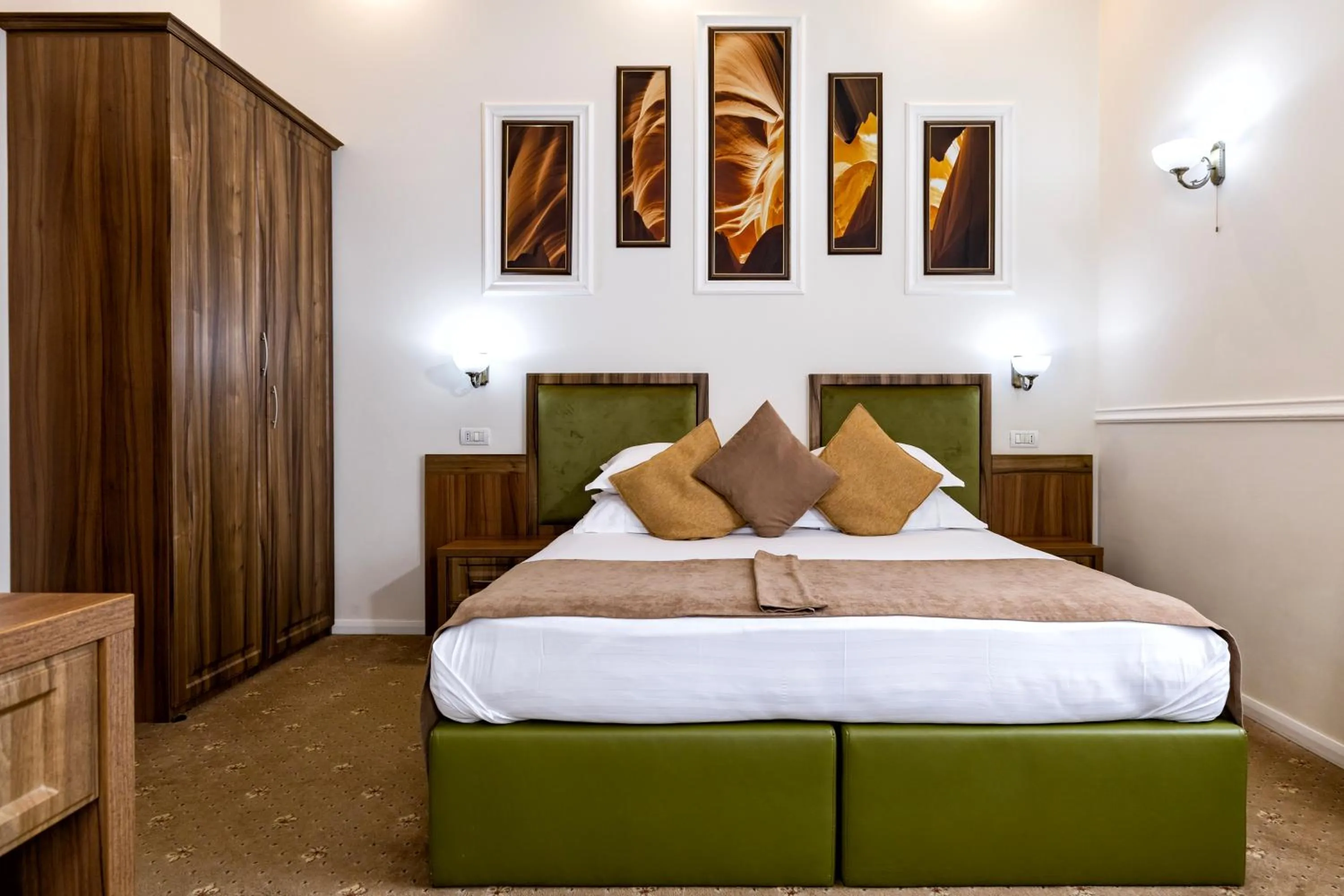 Bed in La Strada Boutique Villa