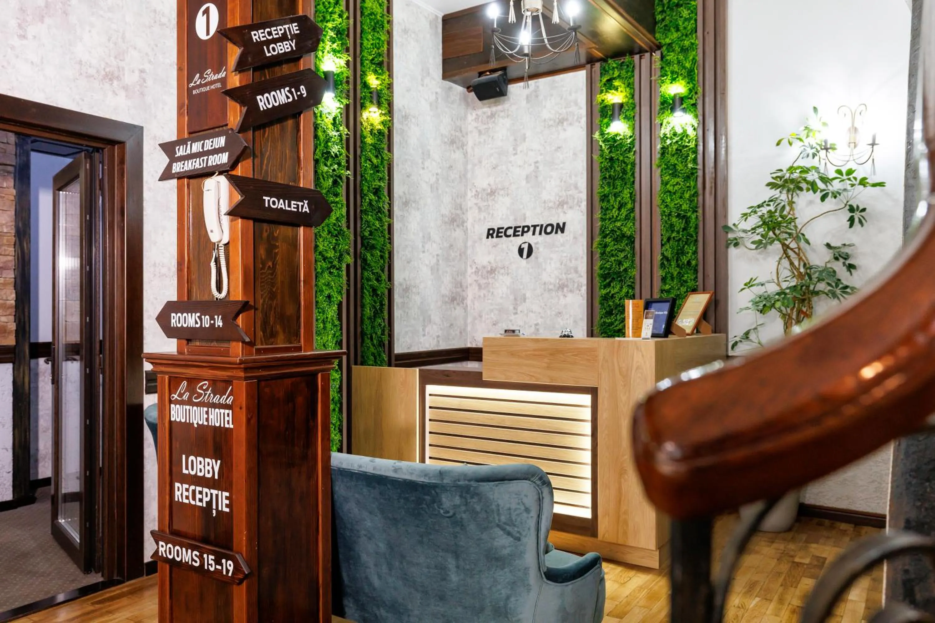 Lobby or reception in La Strada Boutique Villa