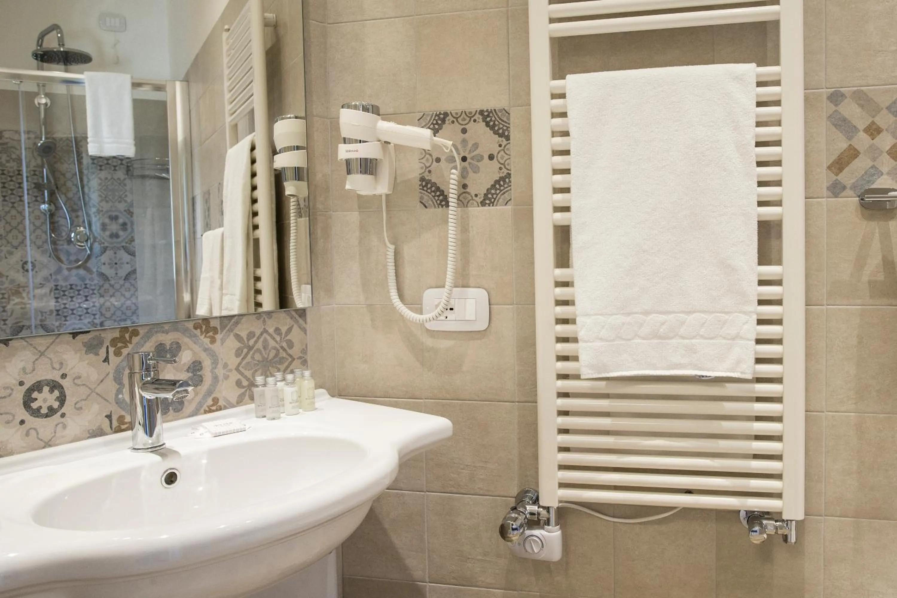 Bathroom in Leonardo Da Vinci Guest House