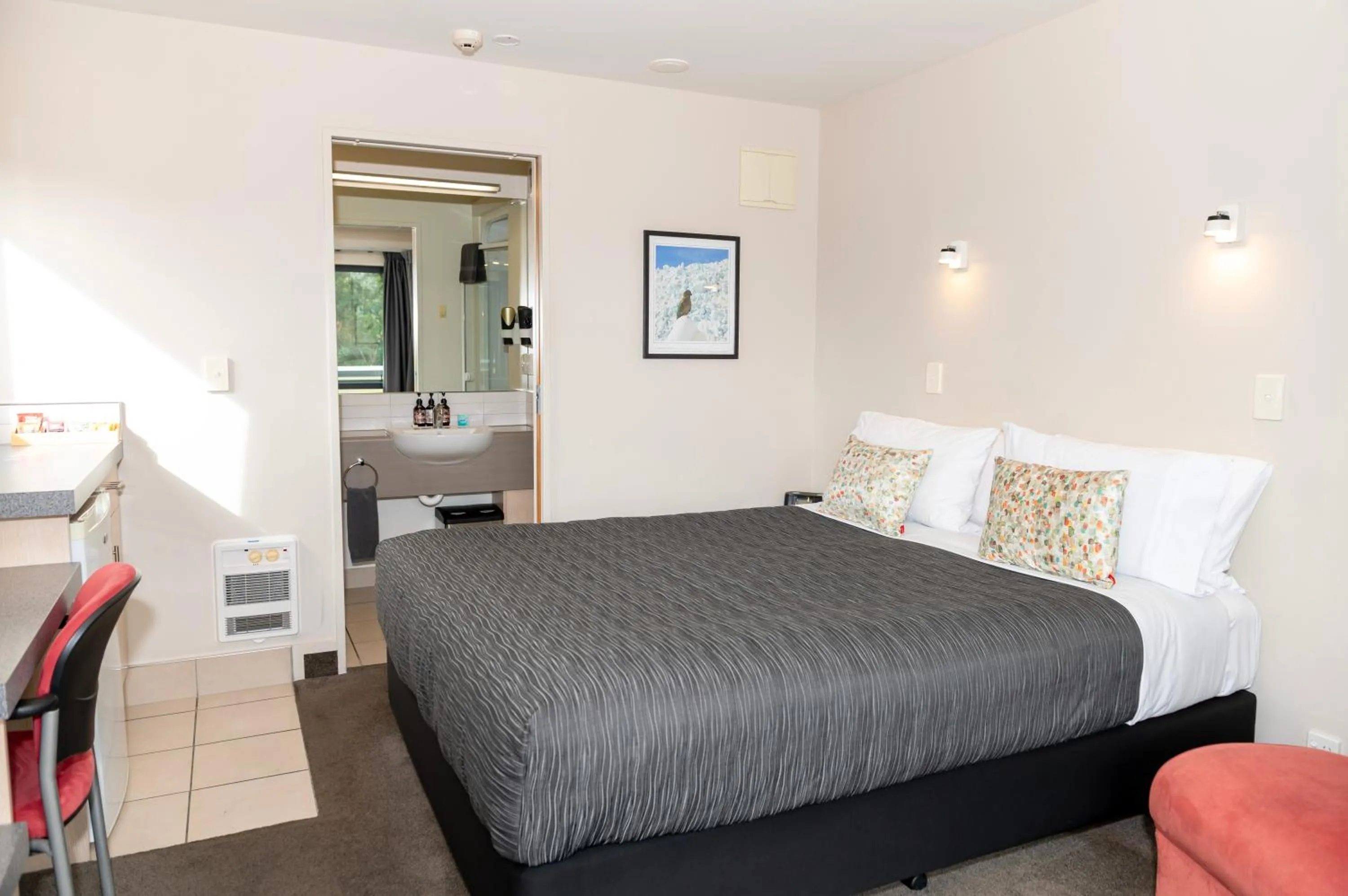 Queen Studio in Bella Vista Motel Fox Glacier