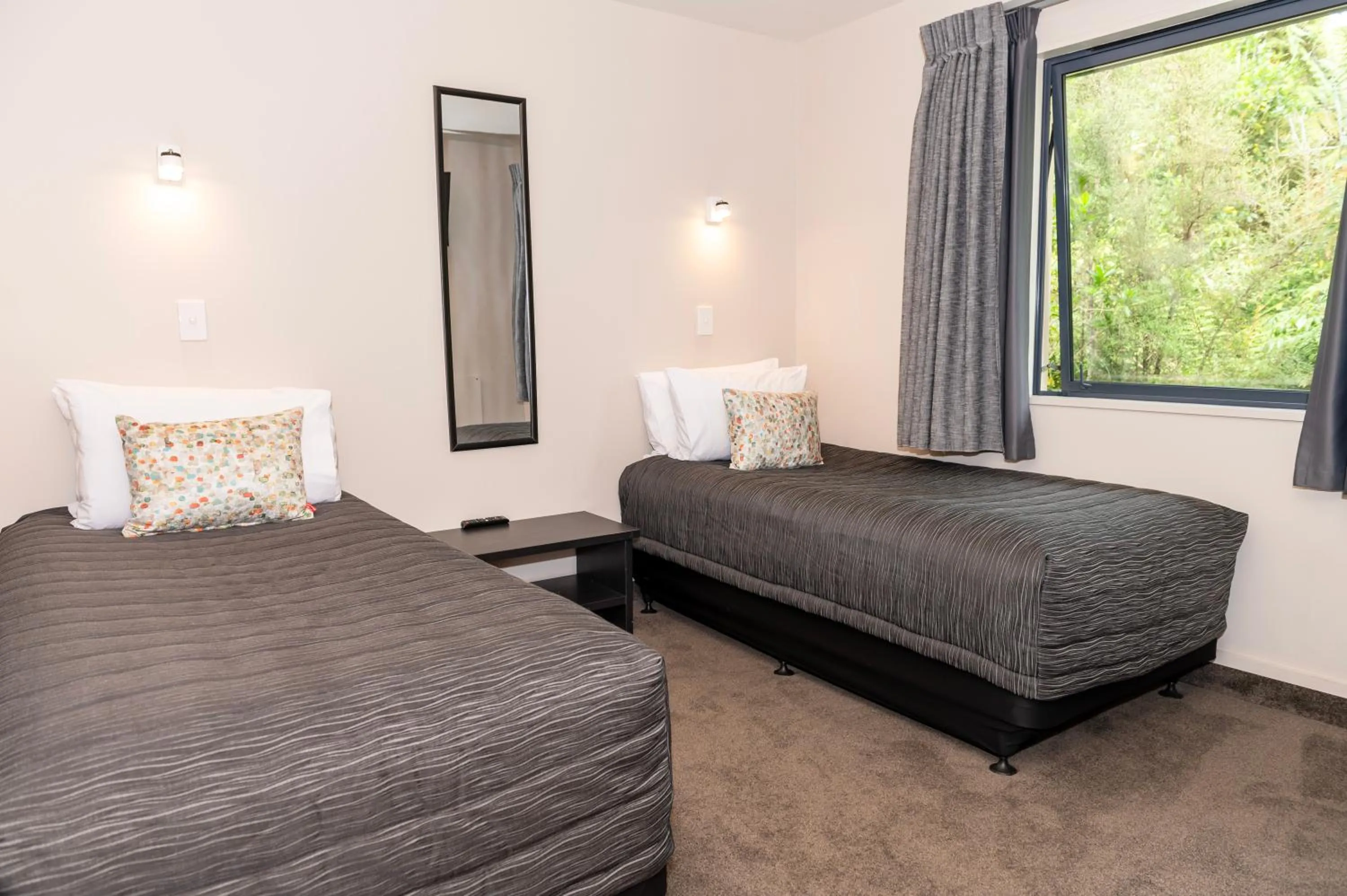 Bed in Bella Vista Motel Fox Glacier