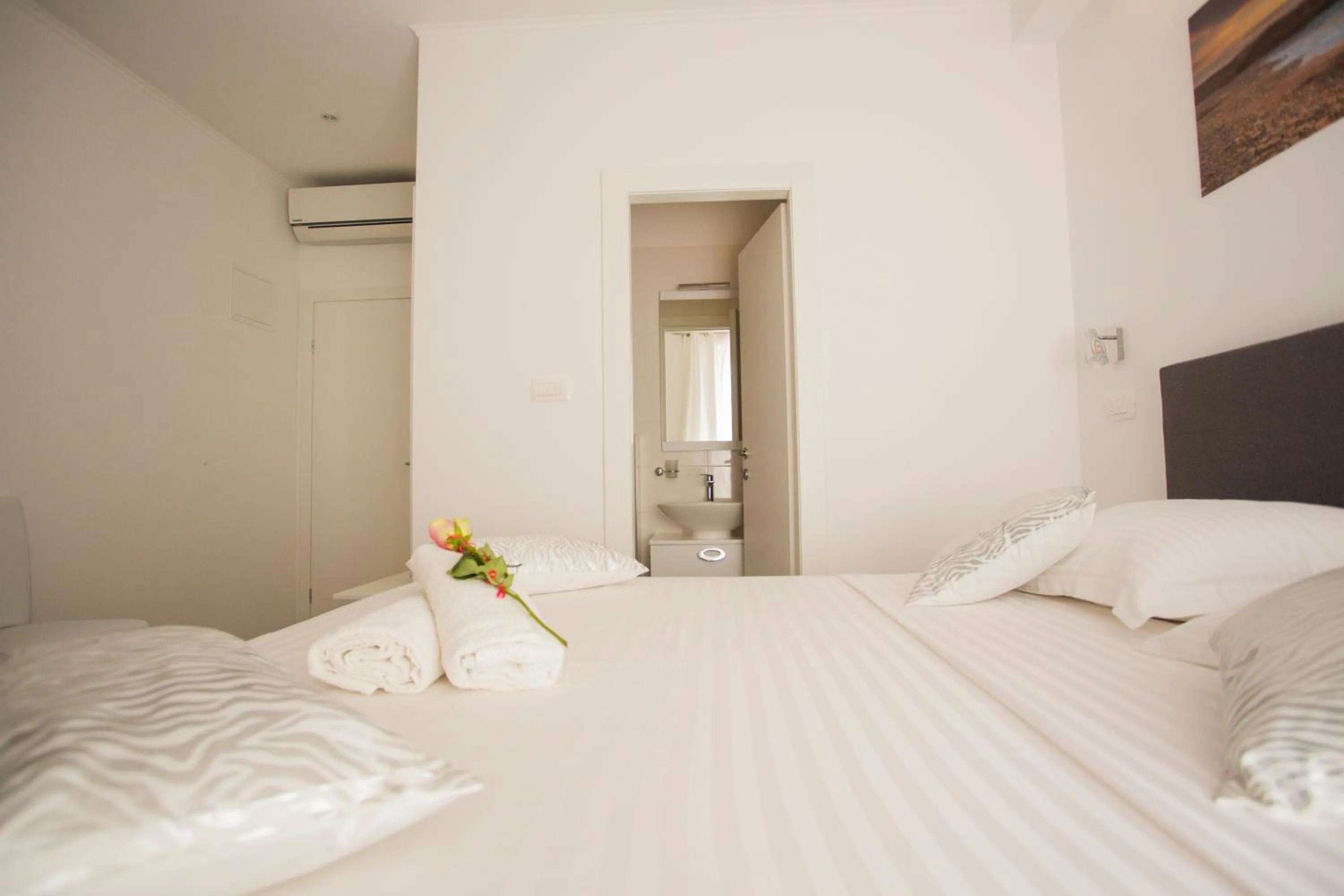 Bed in Nirvana rooms Split