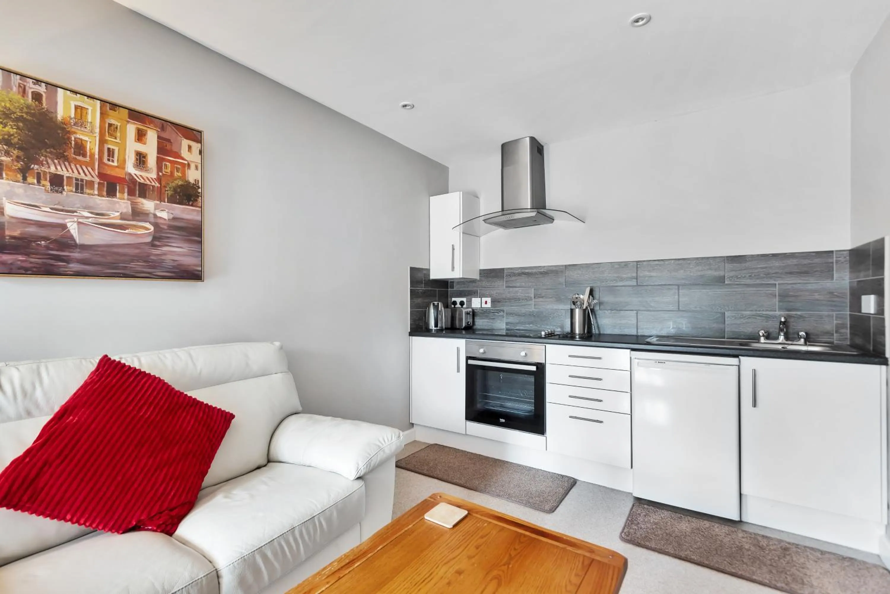 Hamble Retreat Studios and Lodge