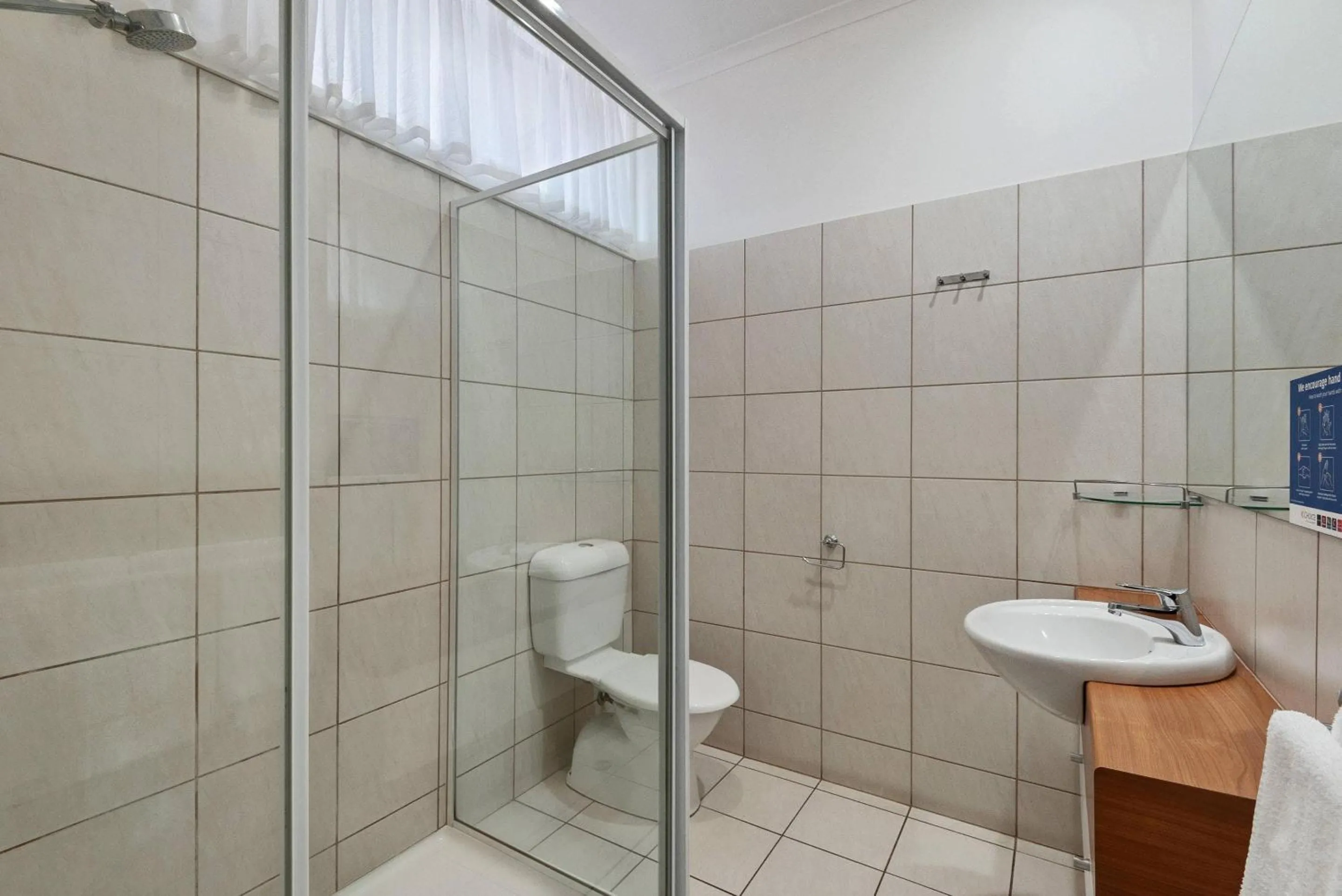 Bedroom in Comfort Inn Deakin Palms