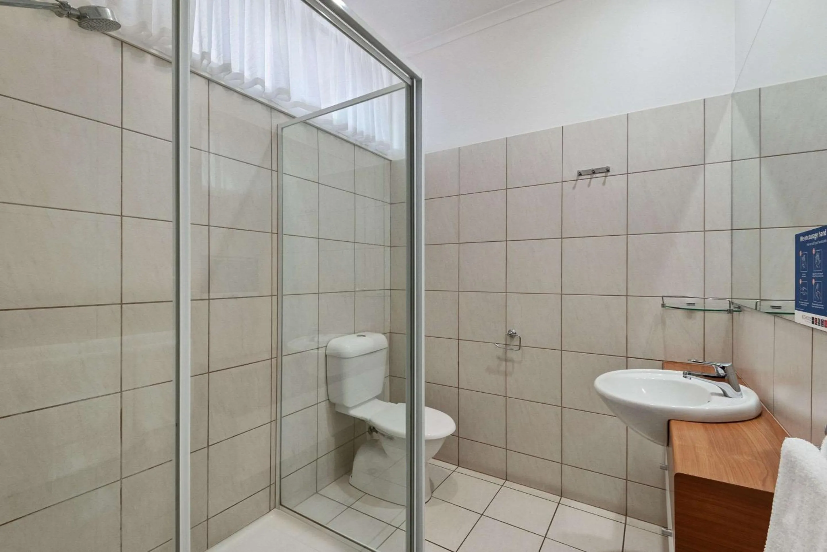 Bedroom in Comfort Inn Deakin Palms