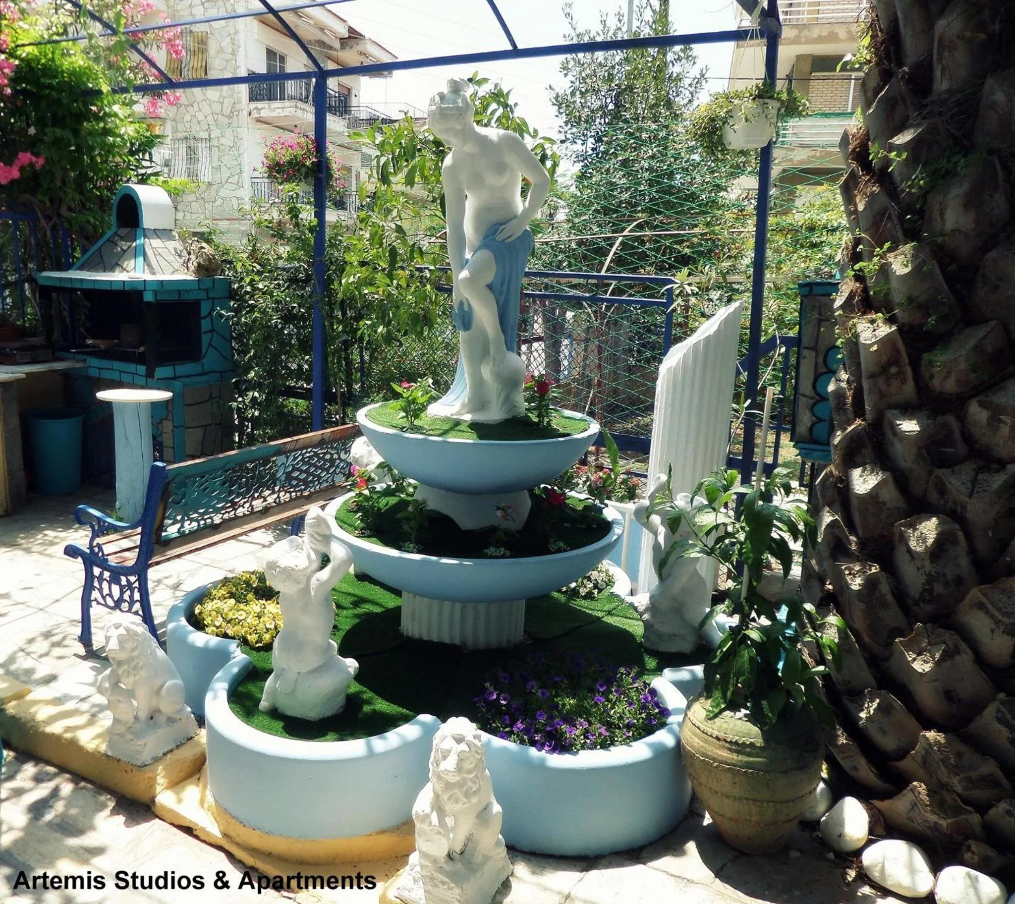 Garden in Artemis Studios & Apartments