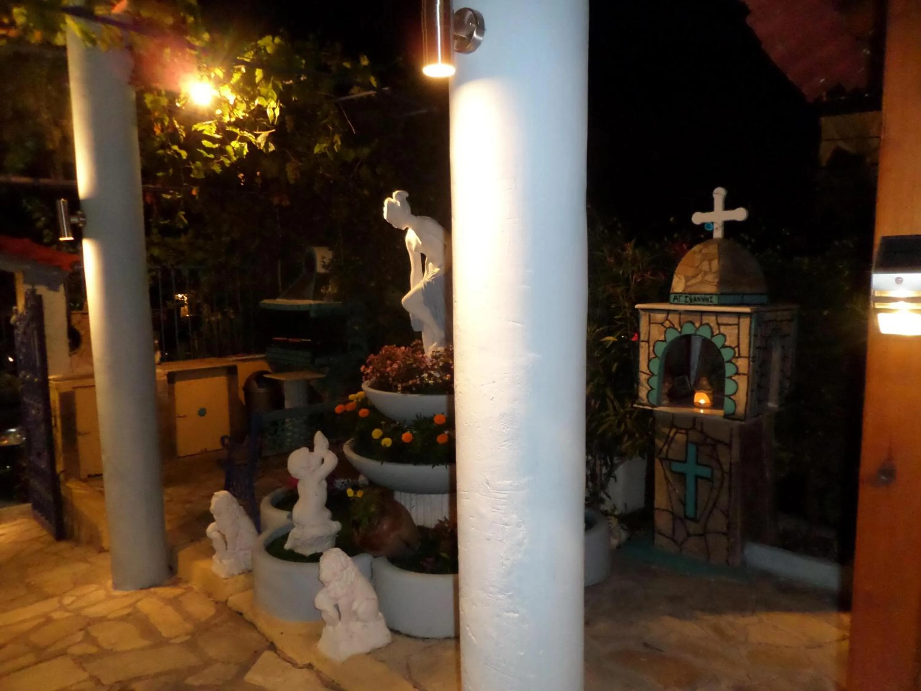 Garden in Artemis Studios & Apartments