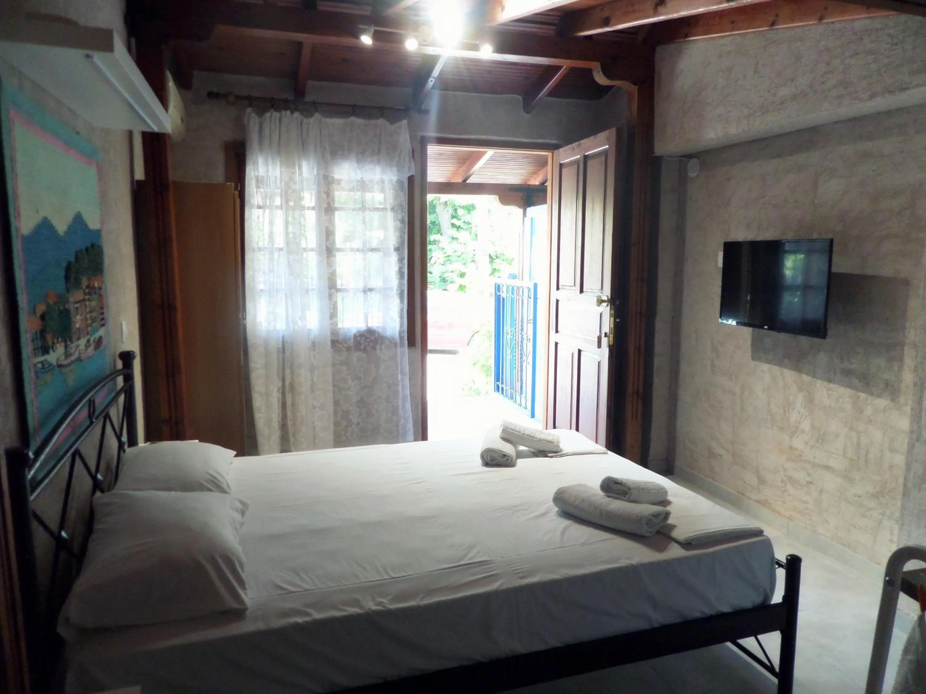 Bedroom, Bed in Artemis Studios & Apartments