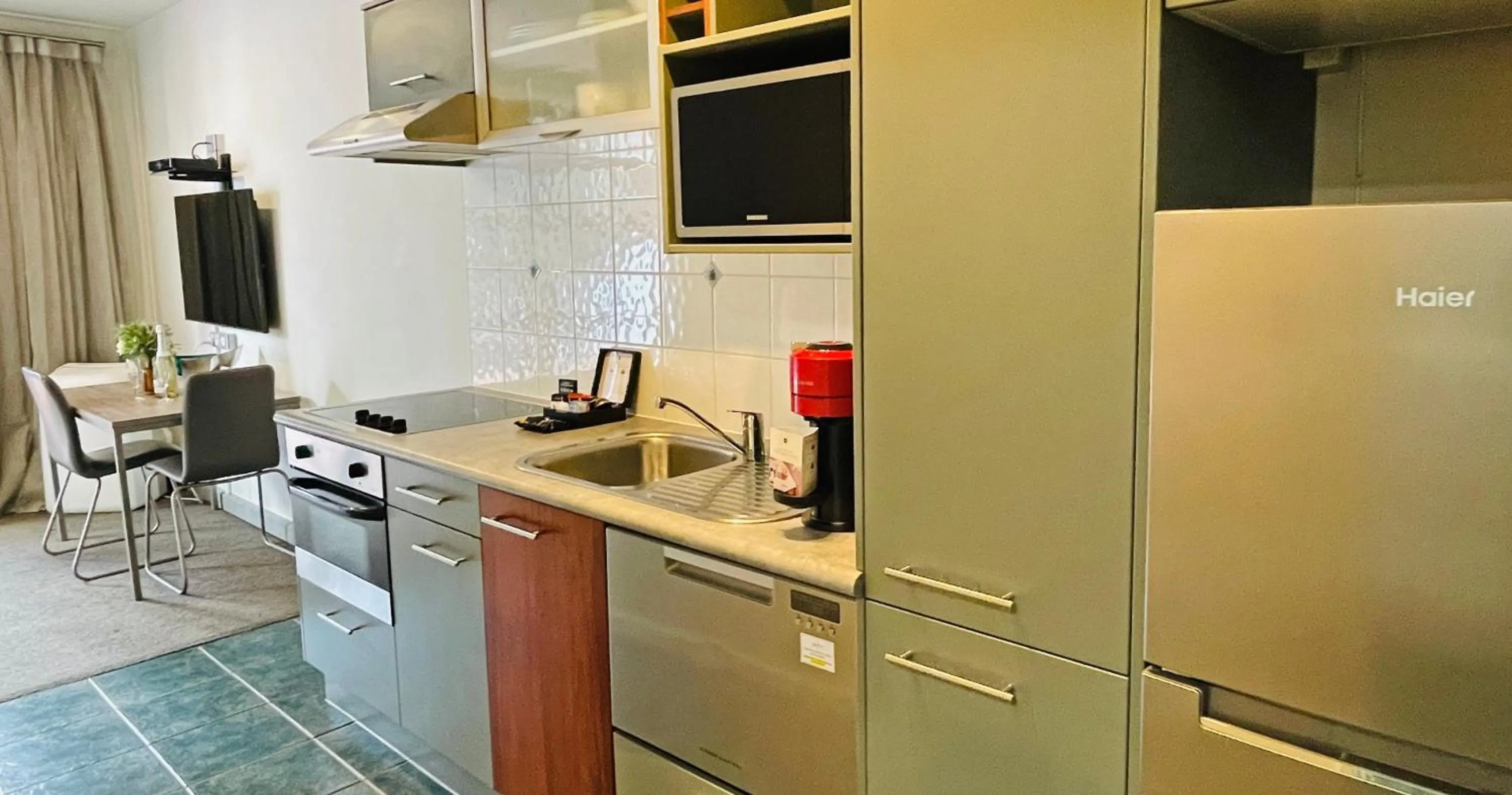 Quest Atrium Apartment Hotel