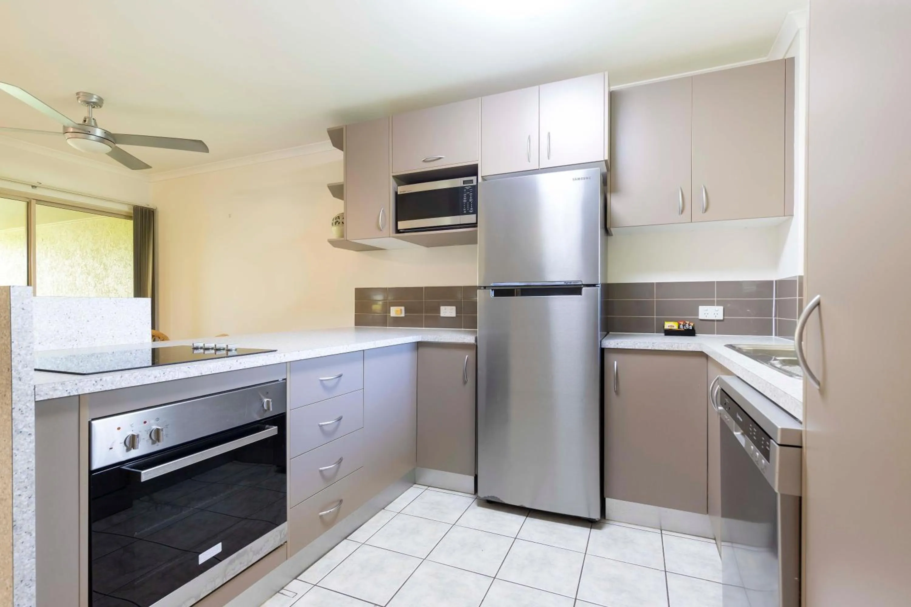 Kitchen or kitchenette in Port Douglas Sands Resort