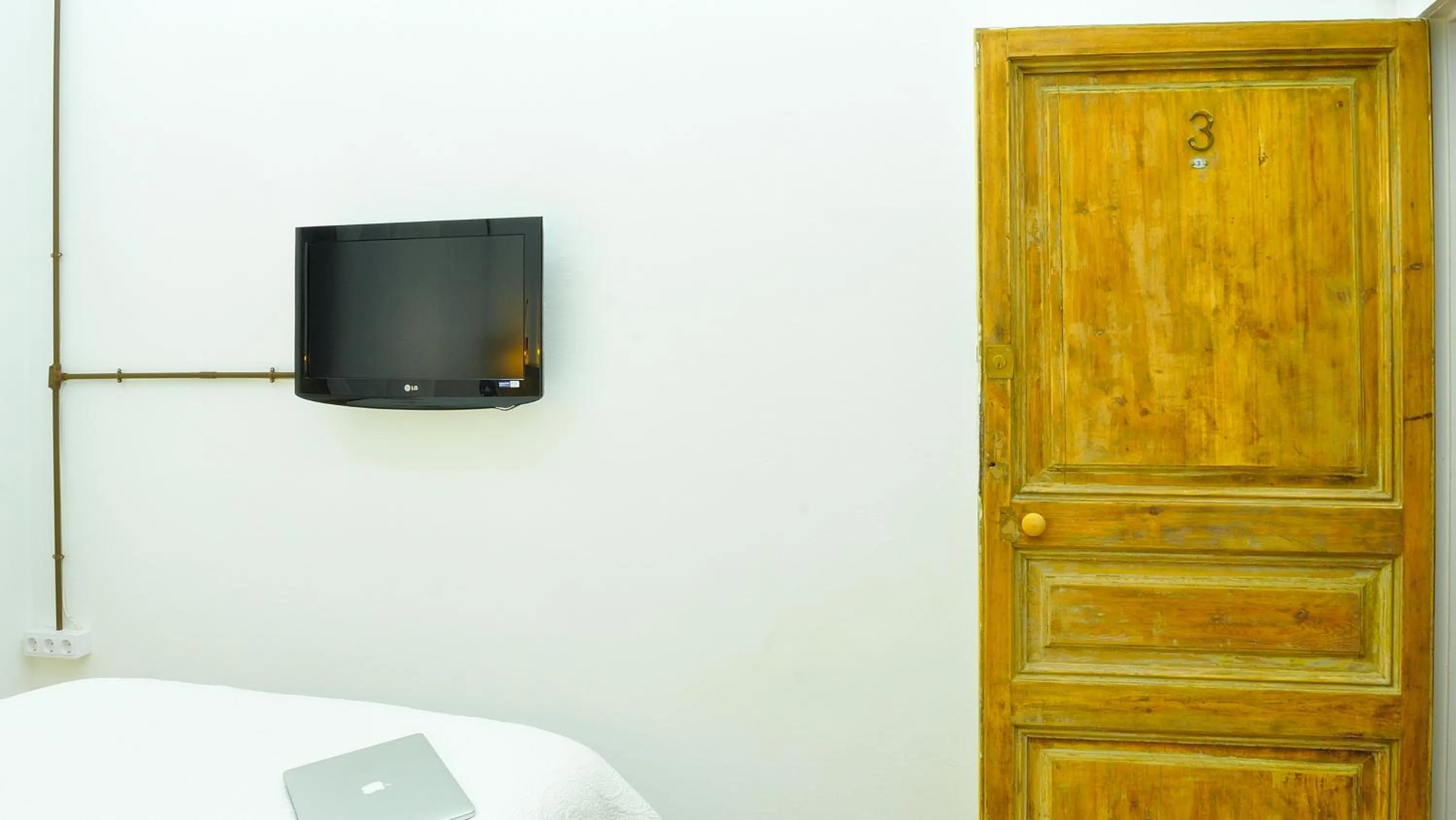 Decorative detail in Hostal Girona