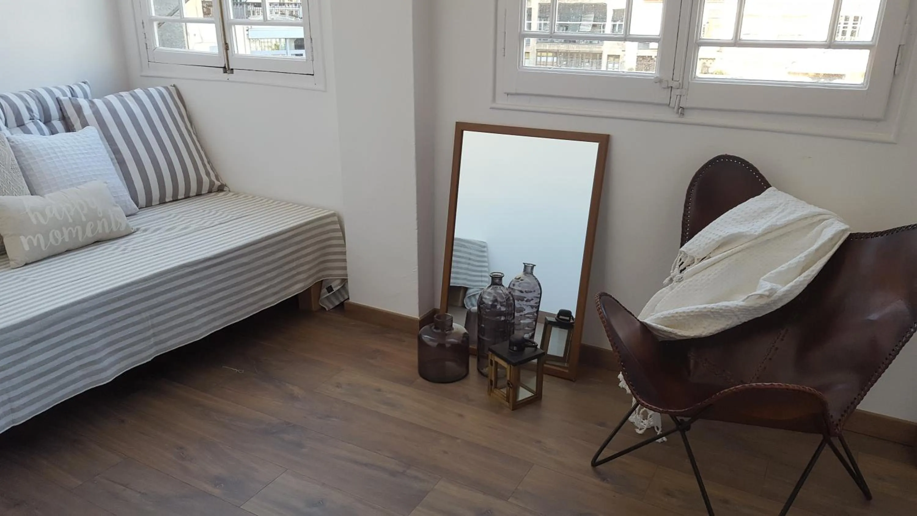 Decorative detail in Hostal Girona