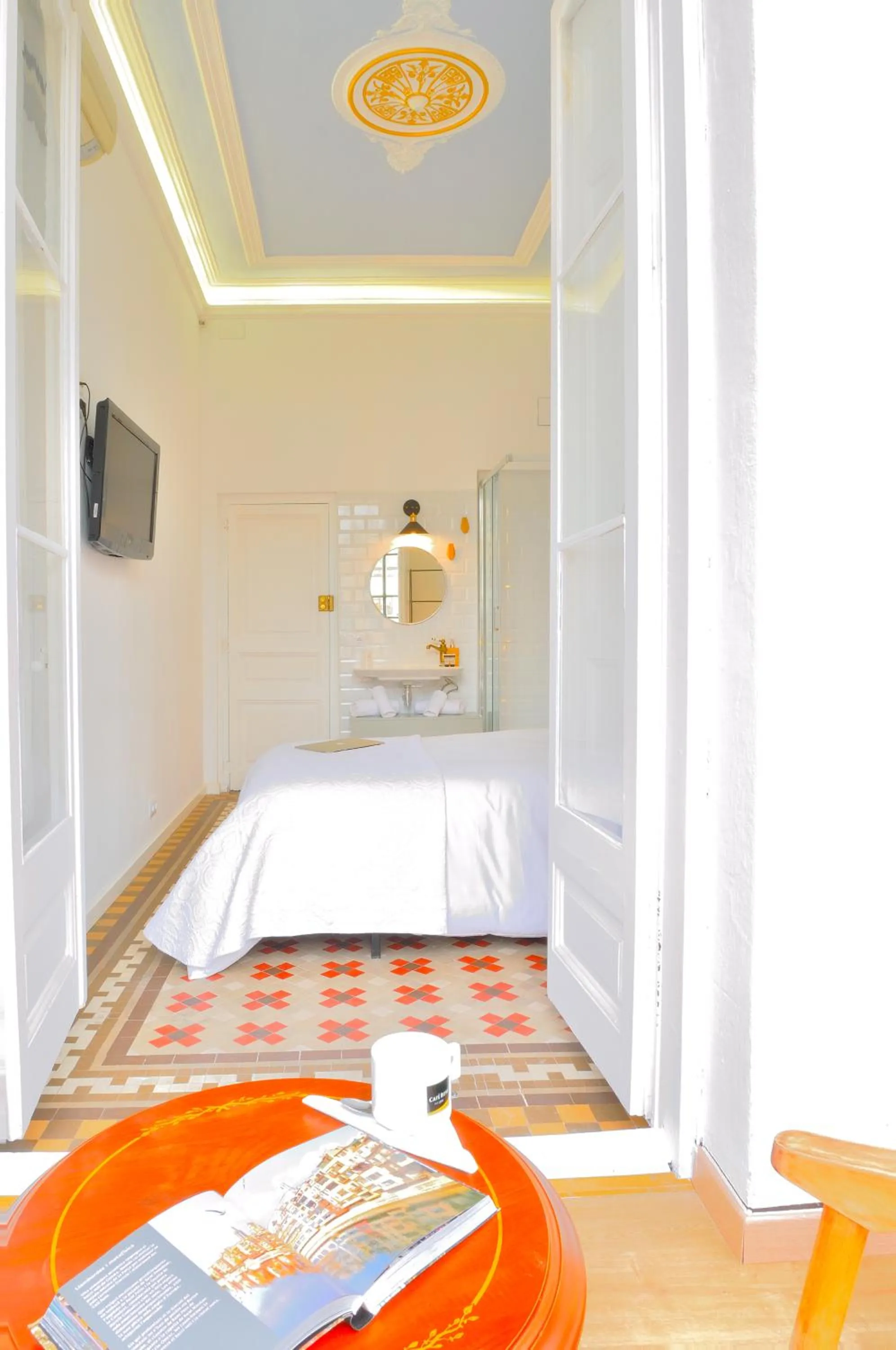 Photo of the whole room, Bed in Hostal Girona