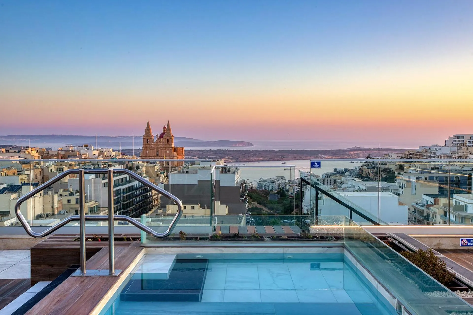 Pool view in Solana Hotel & Spa