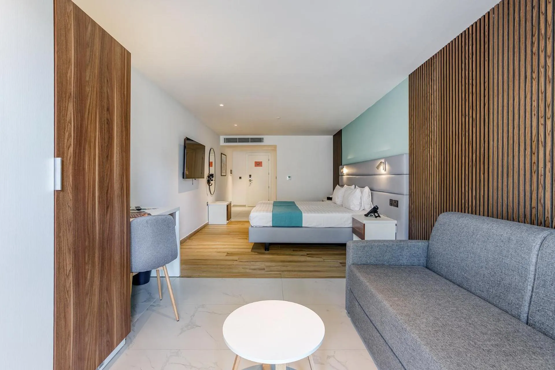 Bed in Solana Hotel & Spa