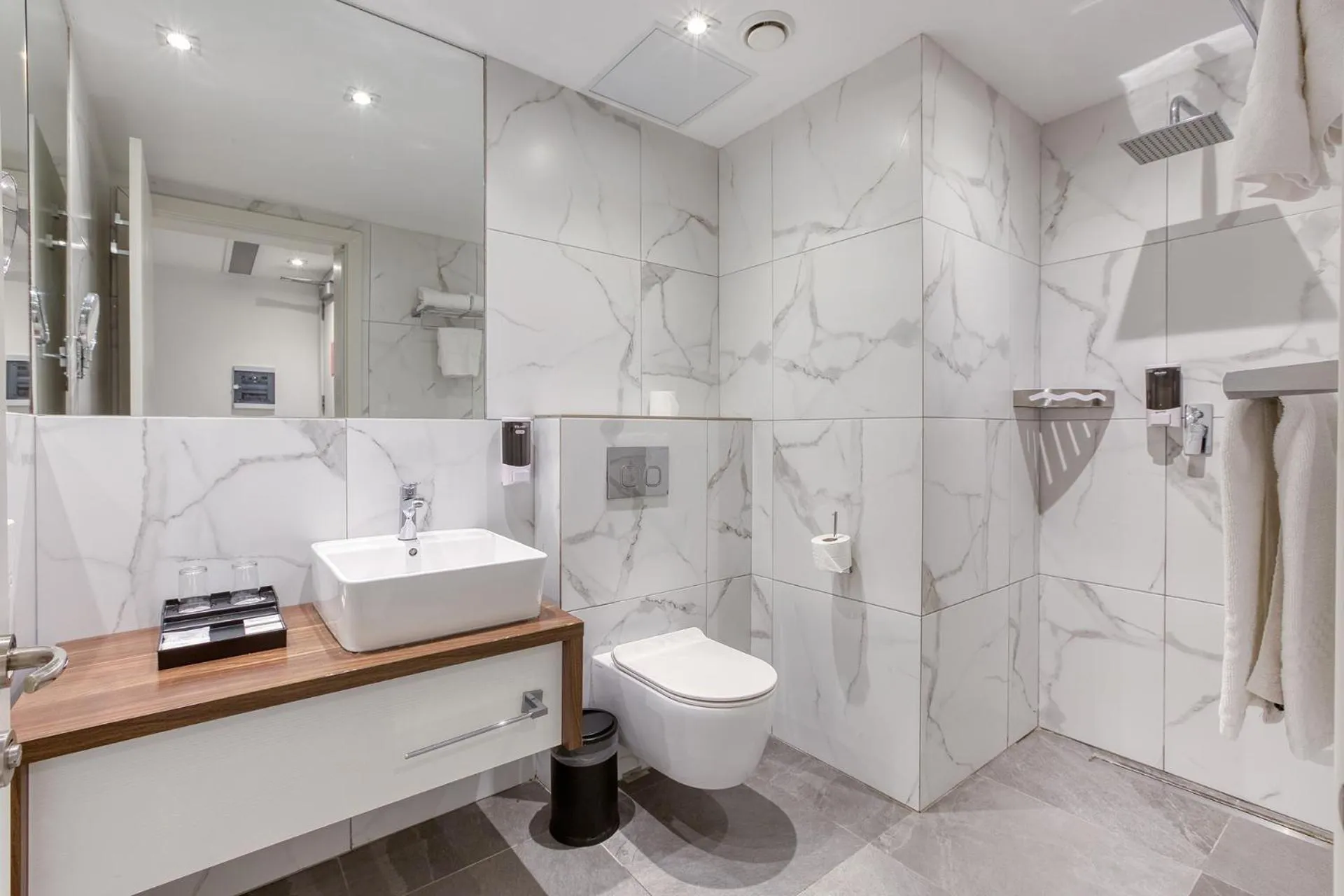 Bathroom in Solana Hotel & Spa