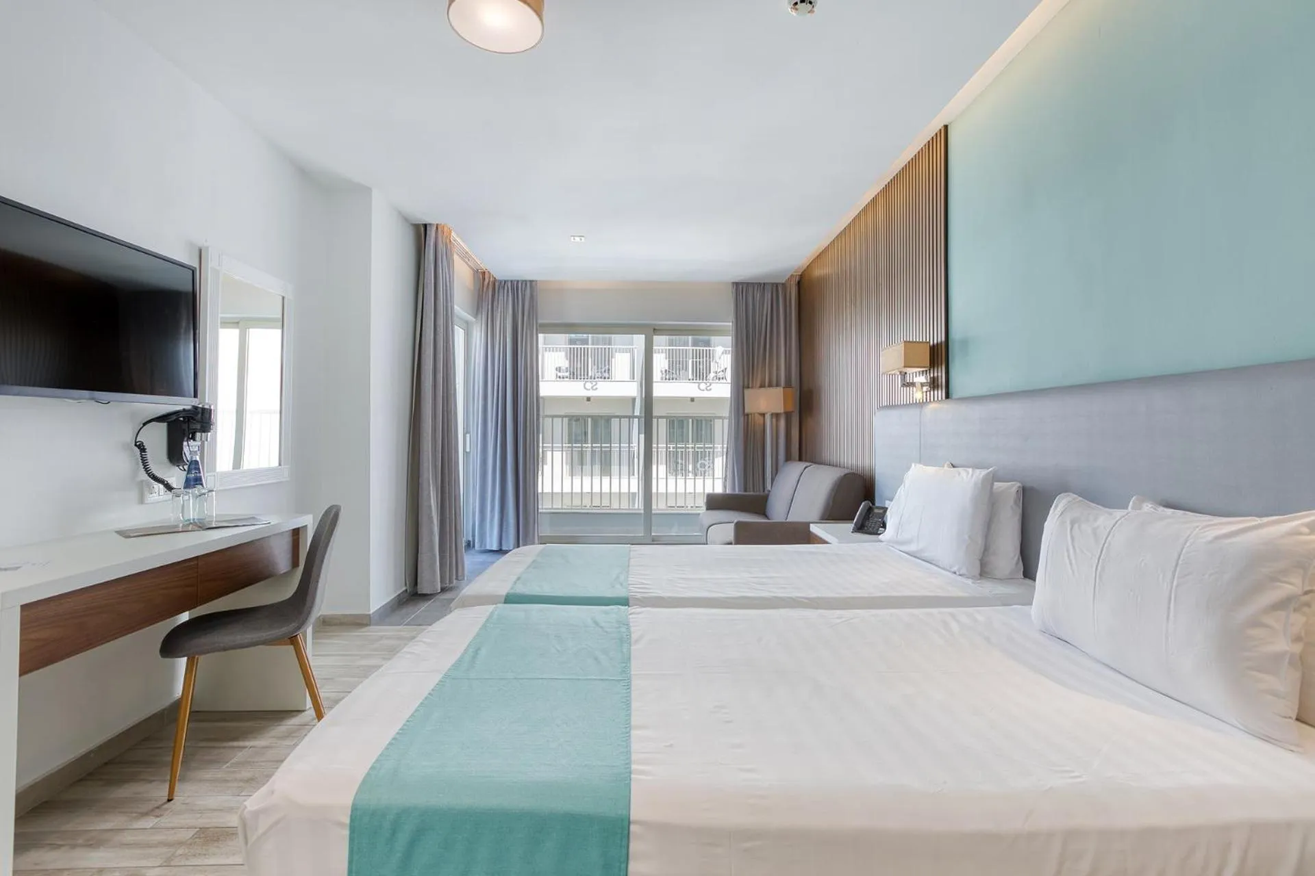 Bed in Solana Hotel & Spa